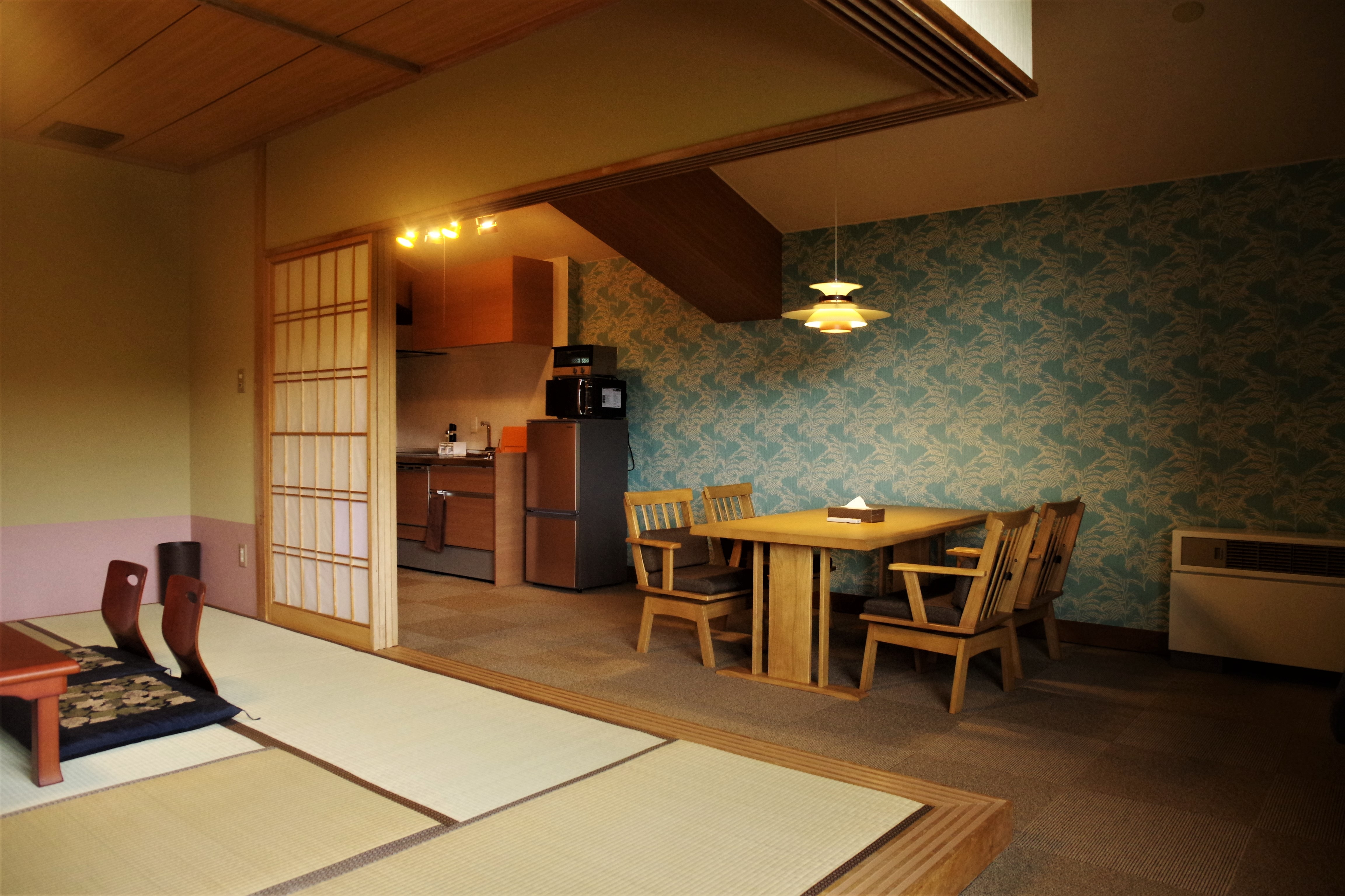 Japanese style room with kitchen 2