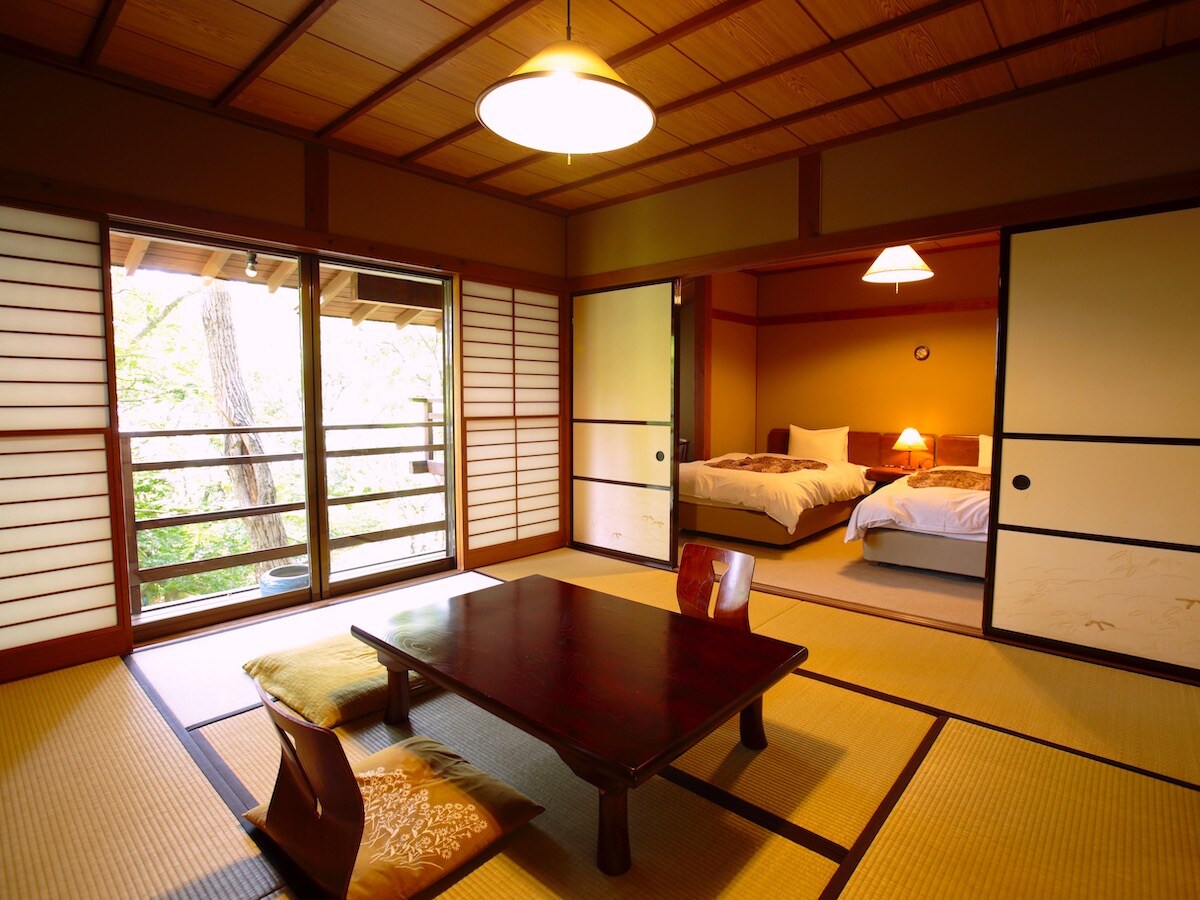 [Heiseikan] Japanese and Western rooms