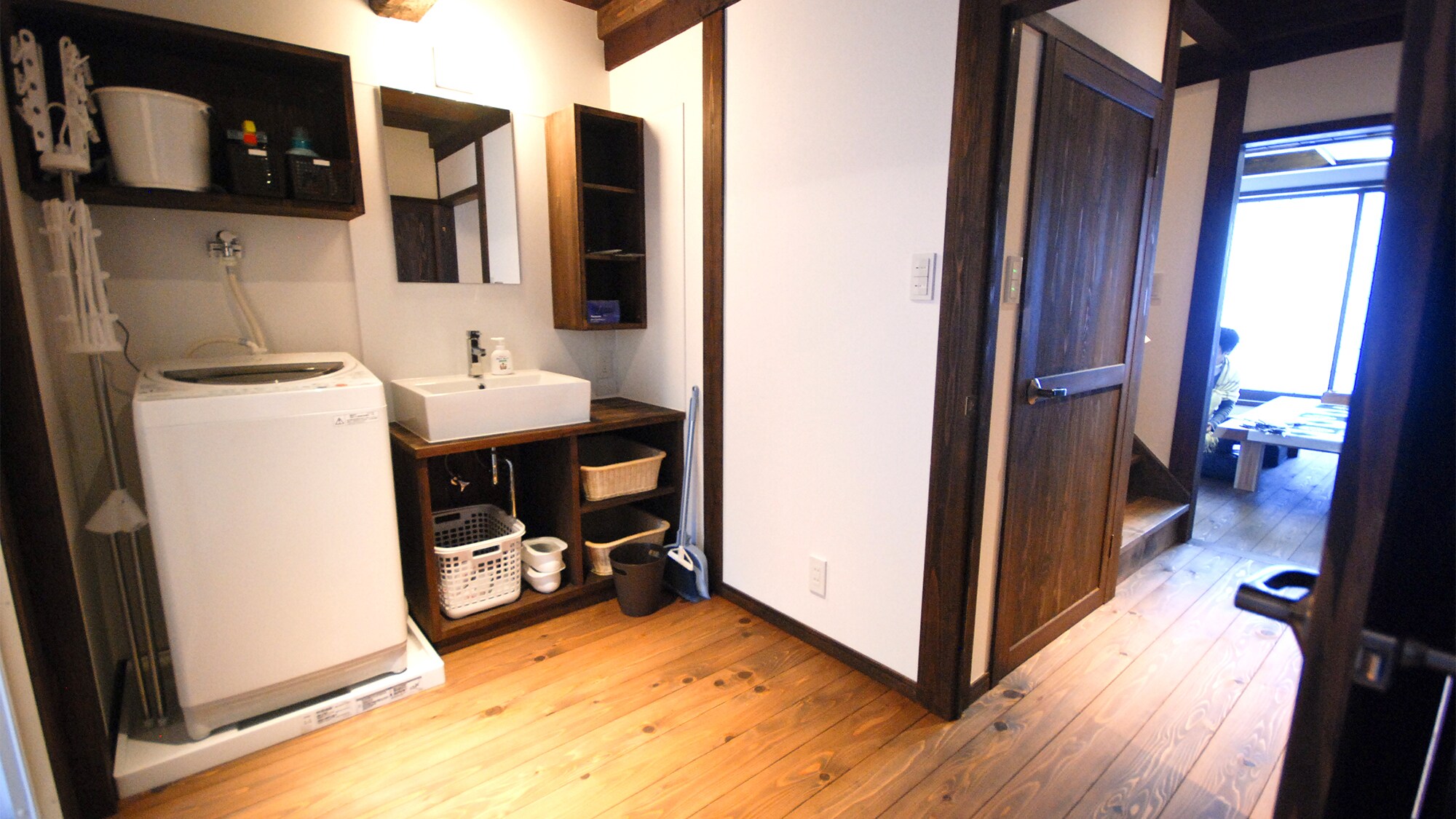 ・ There is also a washing machine at the dressing room.