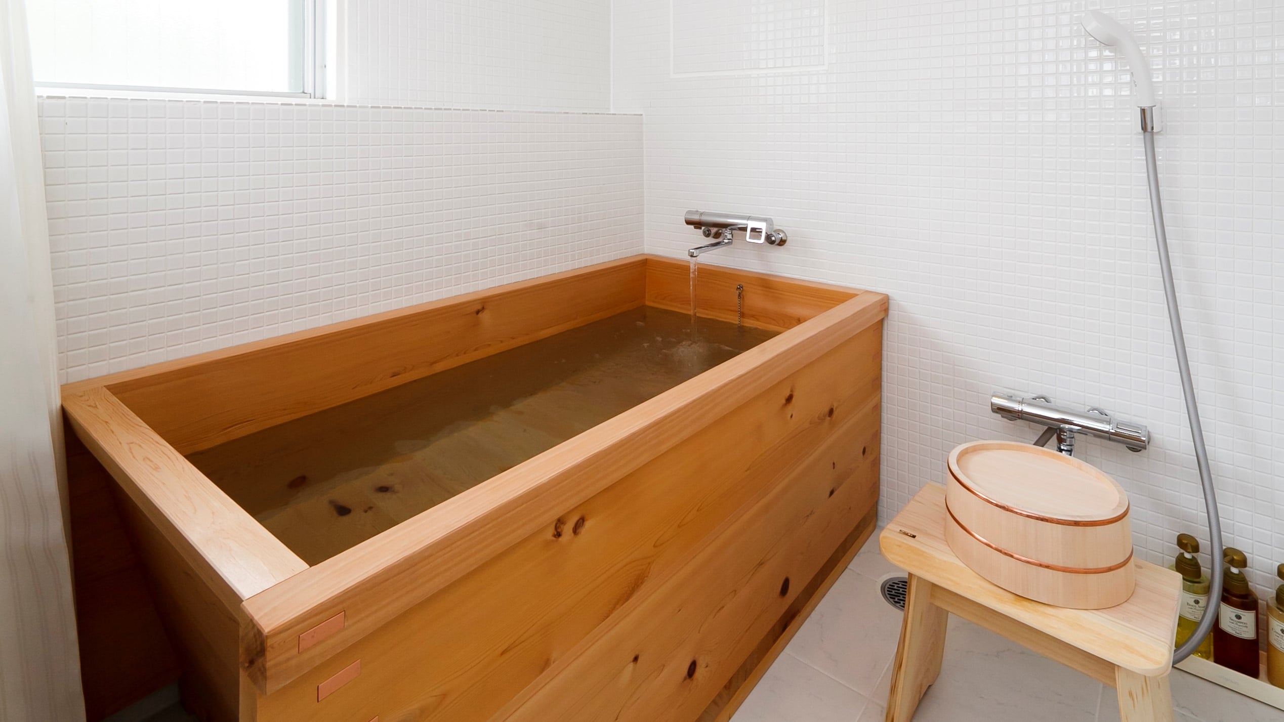 [Kamar tamu tepi laut] 16 tatami kamar mandi cypress Jepang dan Barat