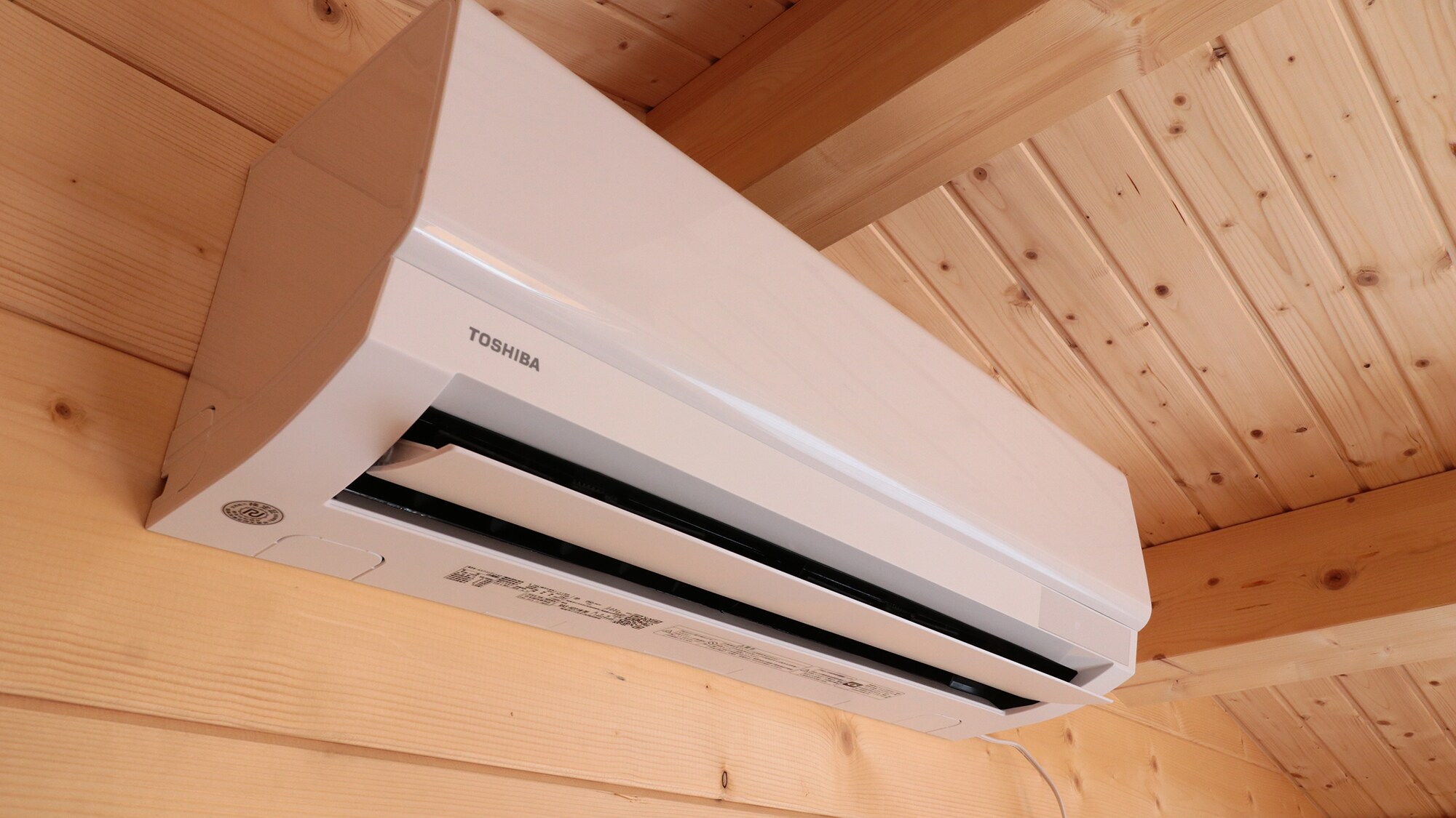 *[Kamar tamu] Semua kamar dilengkapi dengan AC dan pemanas