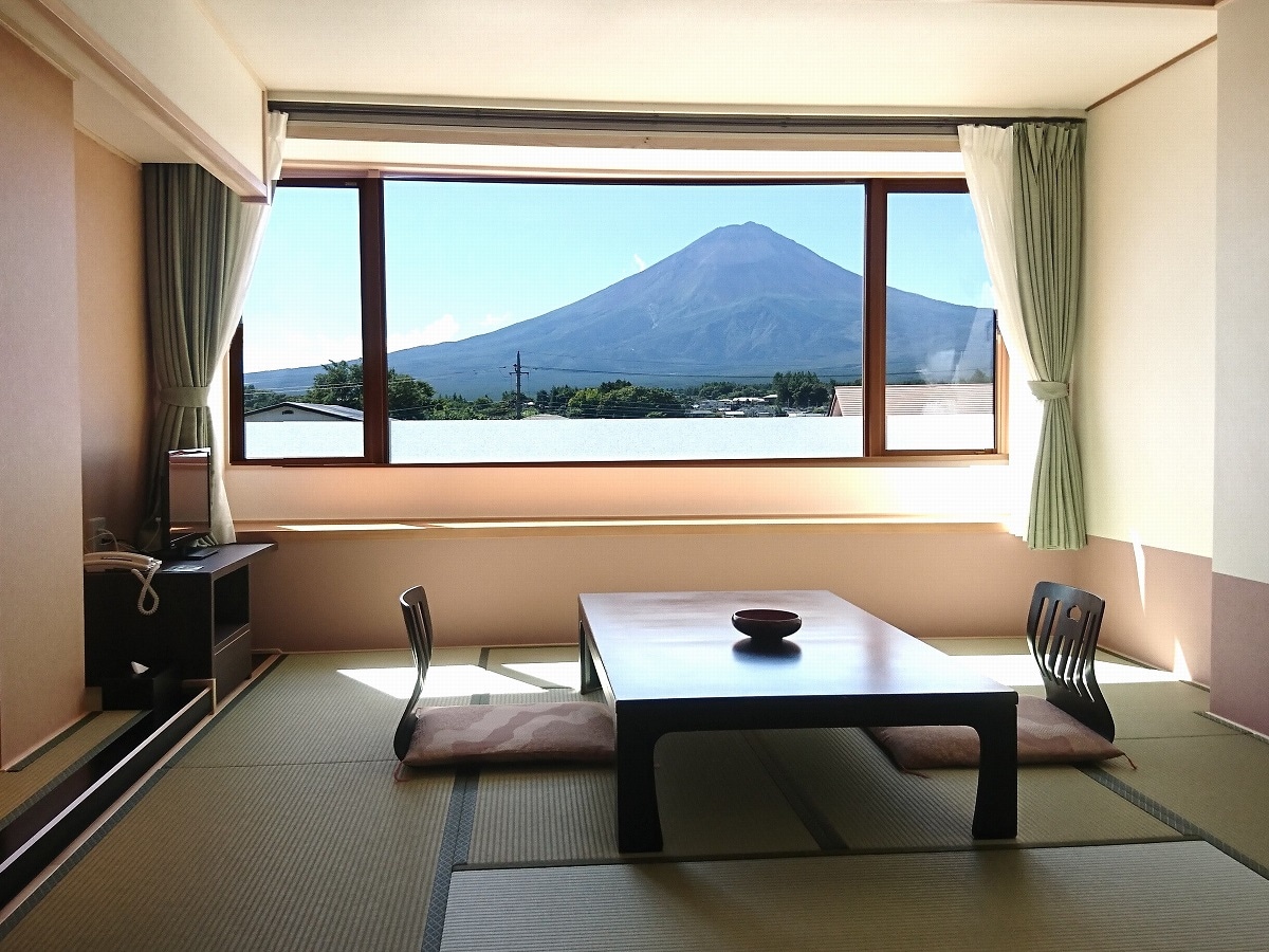 ◇ Mt. Fuji side ◇ Japanese-style room (with shower / toilet)