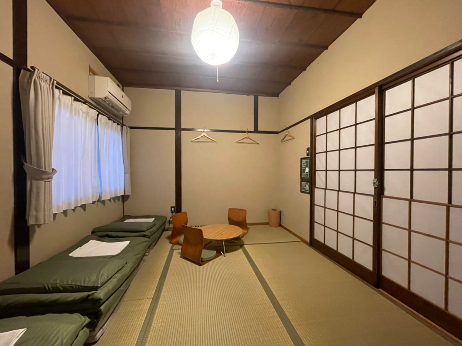 Private room for up to 3 people