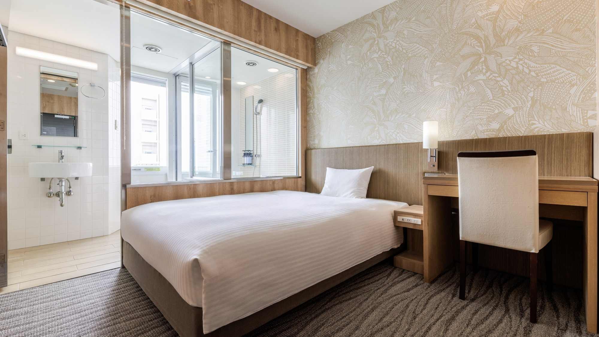 Separate bath single room 13.6㎡ (bed width 140cm)