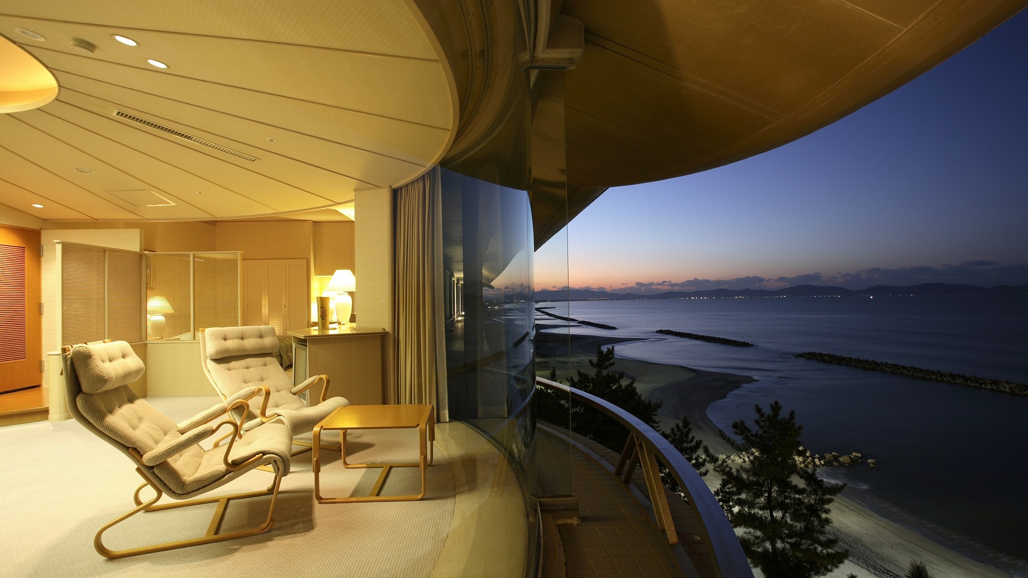 Non-smoking [Top floor ocean view special room] 12.5 tatami + twin + western style room