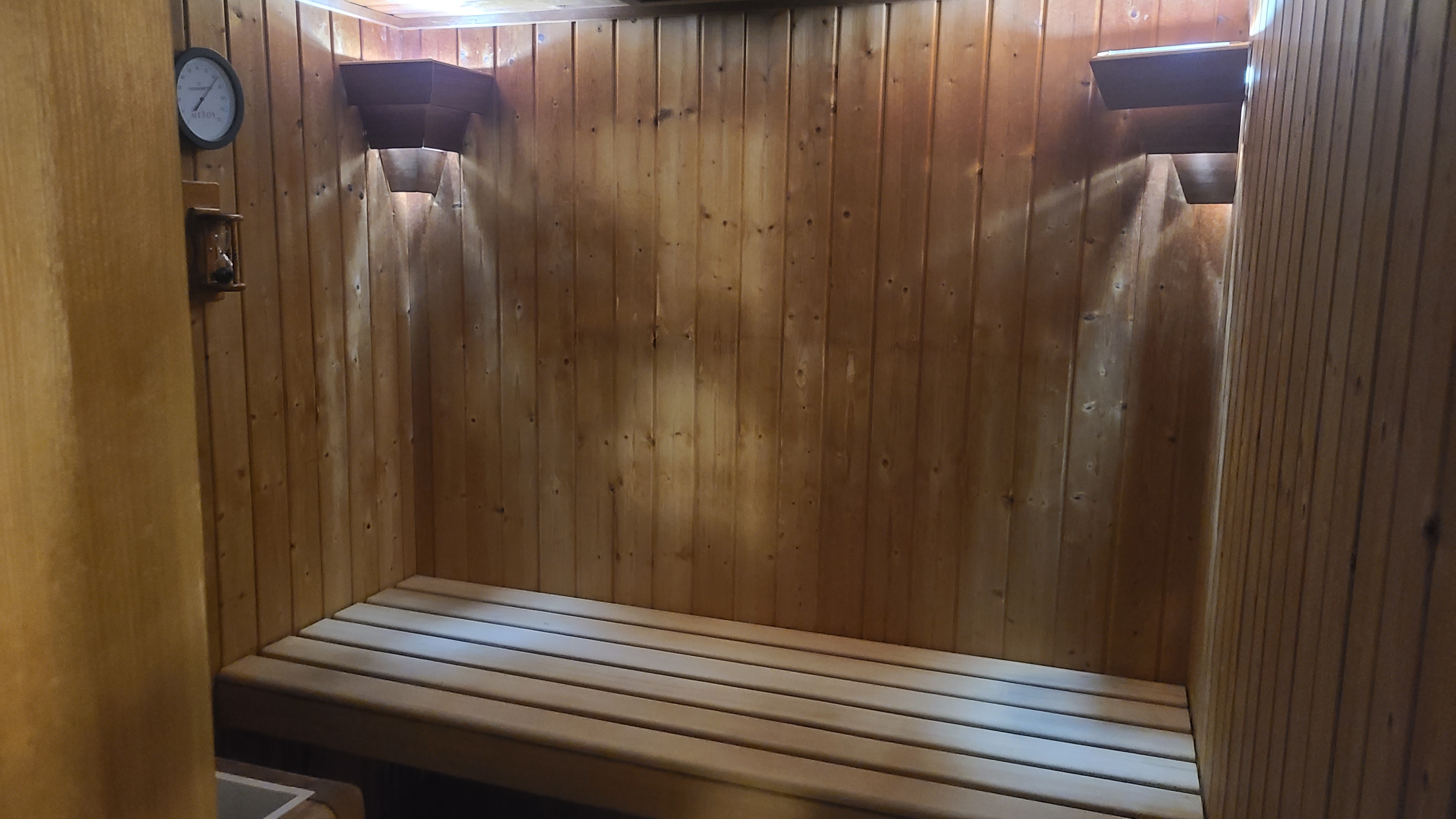 Sauna: Men's only