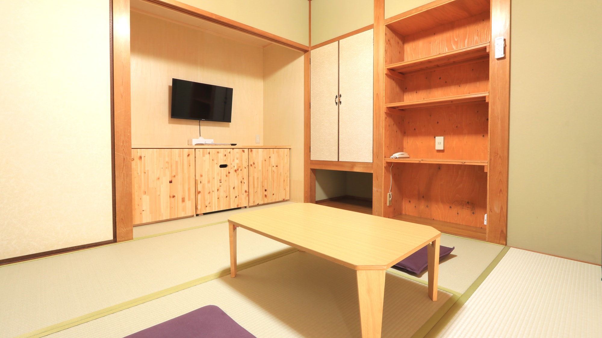 2022.1 Renovated!! Clean Japanese-style room of 4.5 tatami mats
