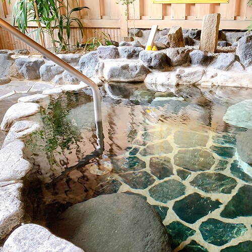 Private open-air bath