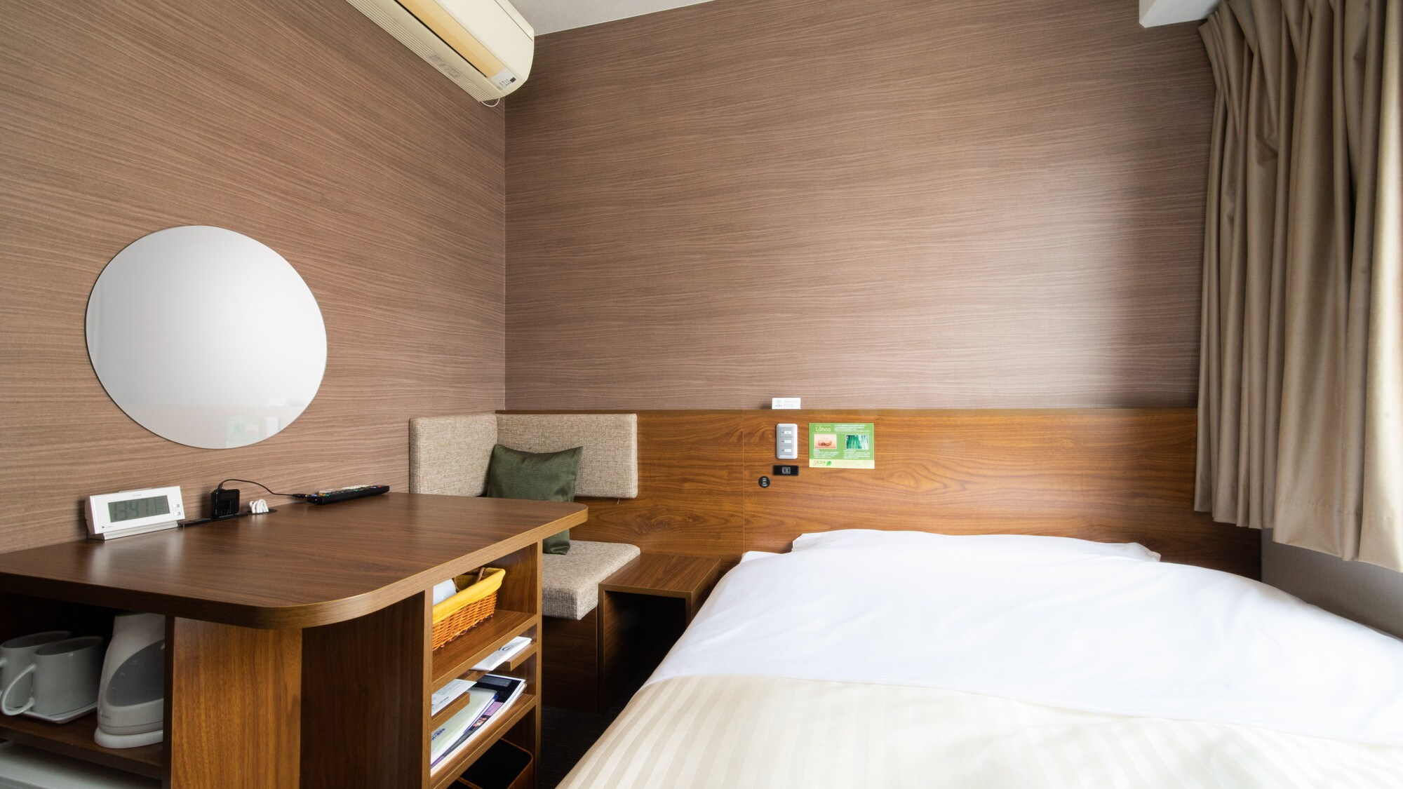 You can relax in the spacious bed.