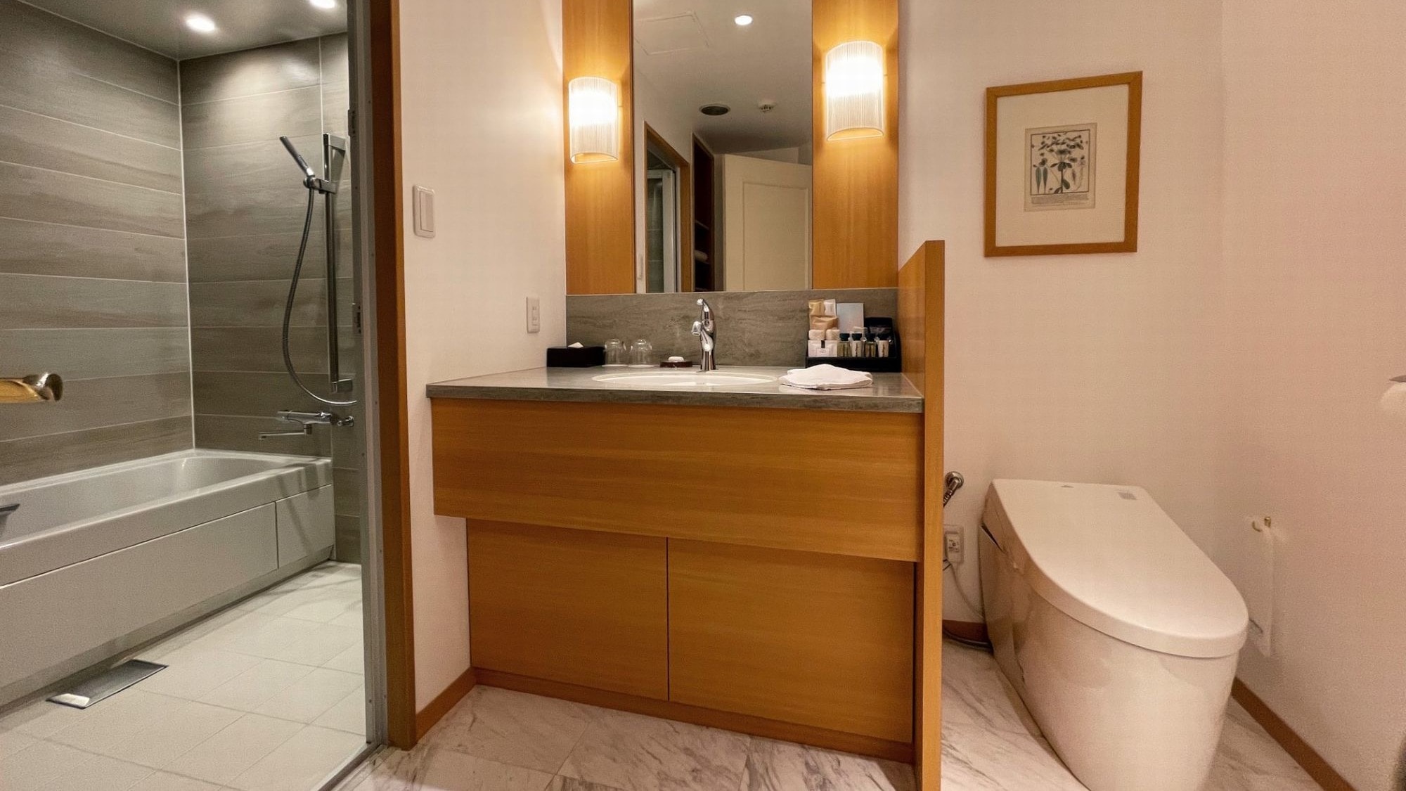 ◆Classical Double｜Separate shower room *Depending on the room, the photo may differ
