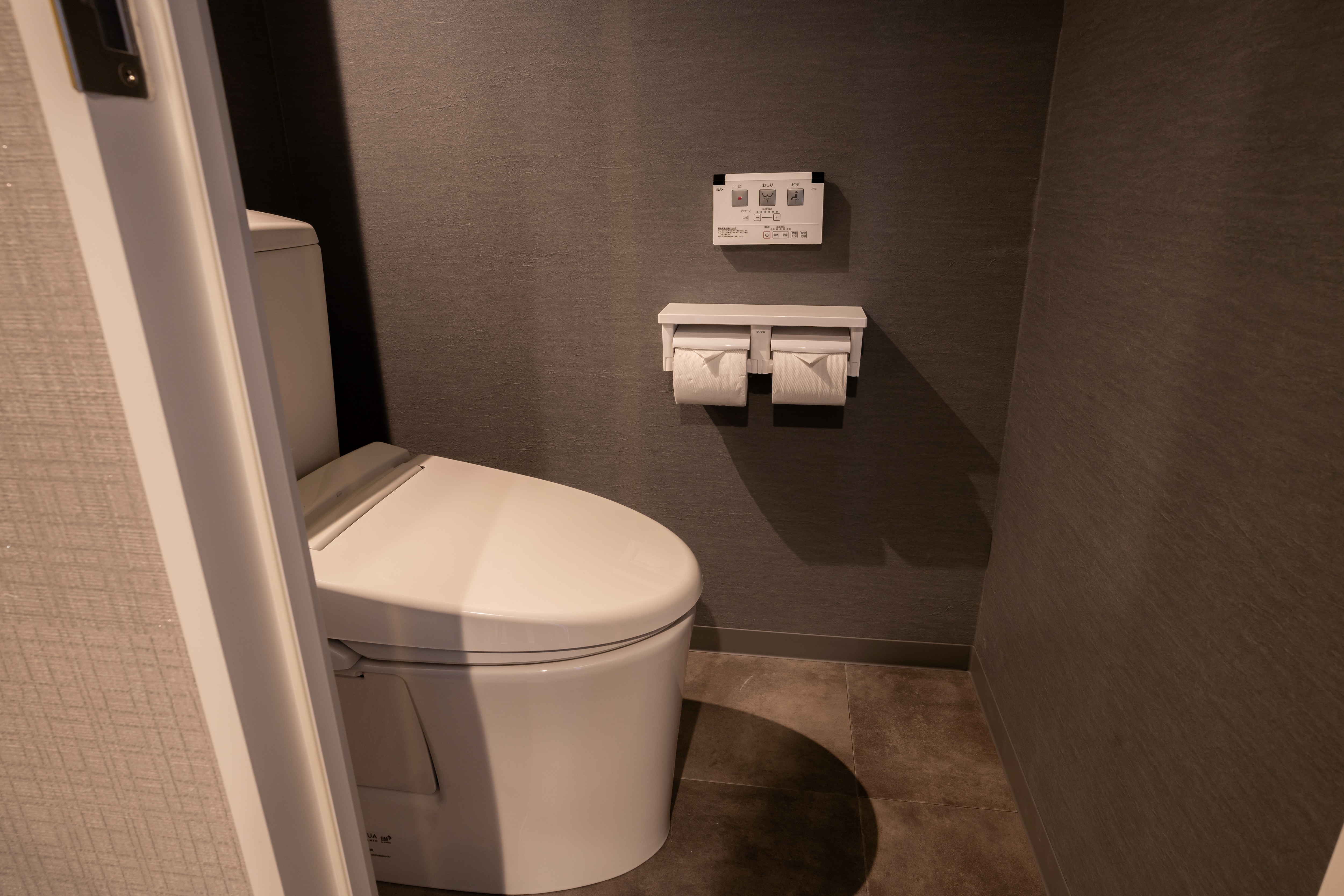 New building Queen room Toilet