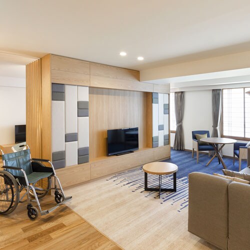 [Standard Suite] A spacious room of 76 square meters with a spacious floor plan