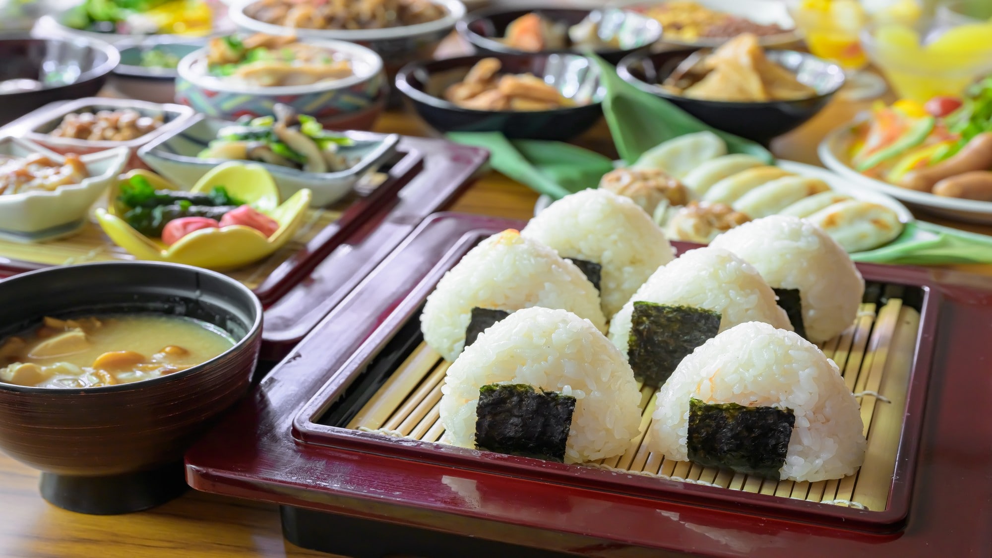 Tsukioka Hotel's breakfast is made with plenty of seasonal ingredients and offers a wide range of Japanese and Western dishes!