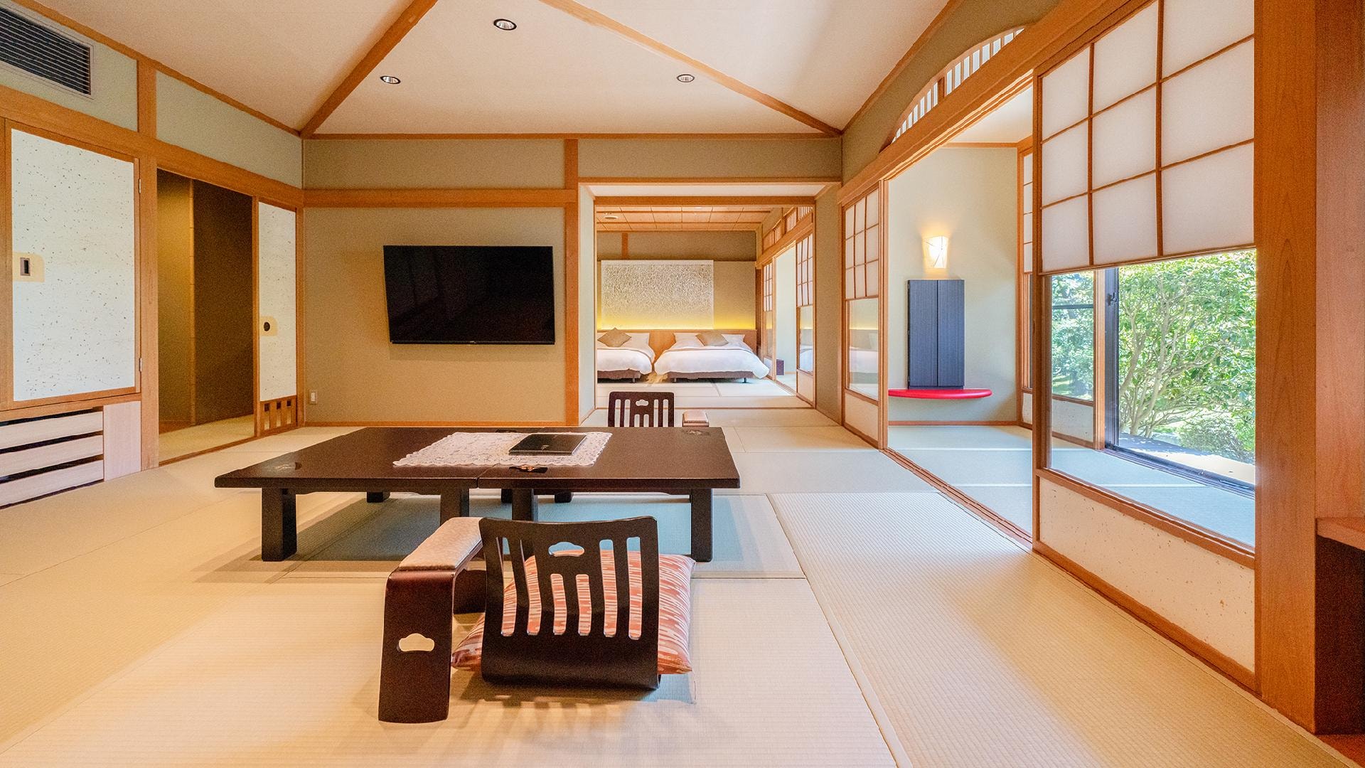 [Garden Suite Kangetsutei] Japanese-Western style room