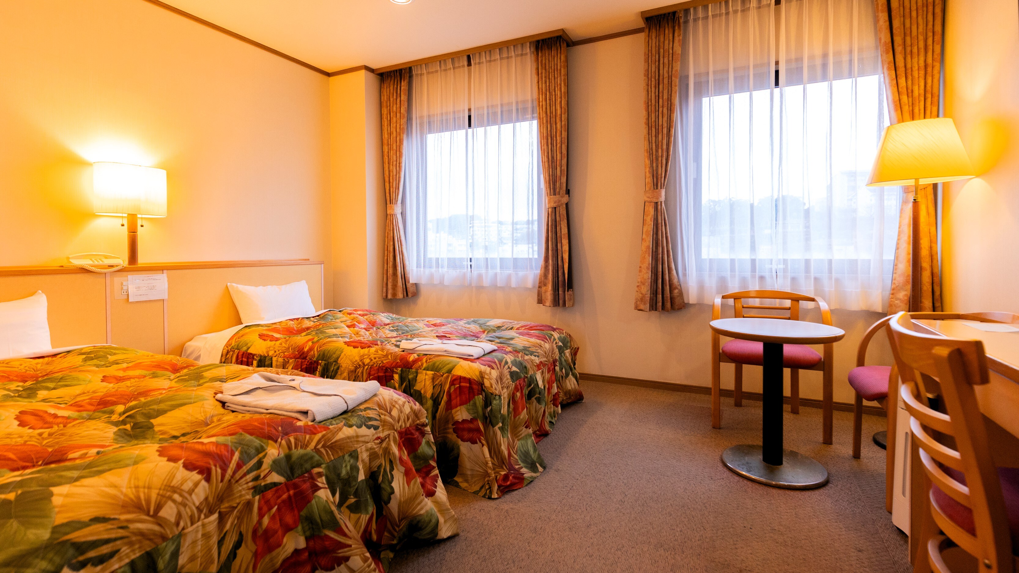 *[Room example] Twin. Perfect for a trip with a friend! It's a quiet space, so you can enjoy a moment of peace.
