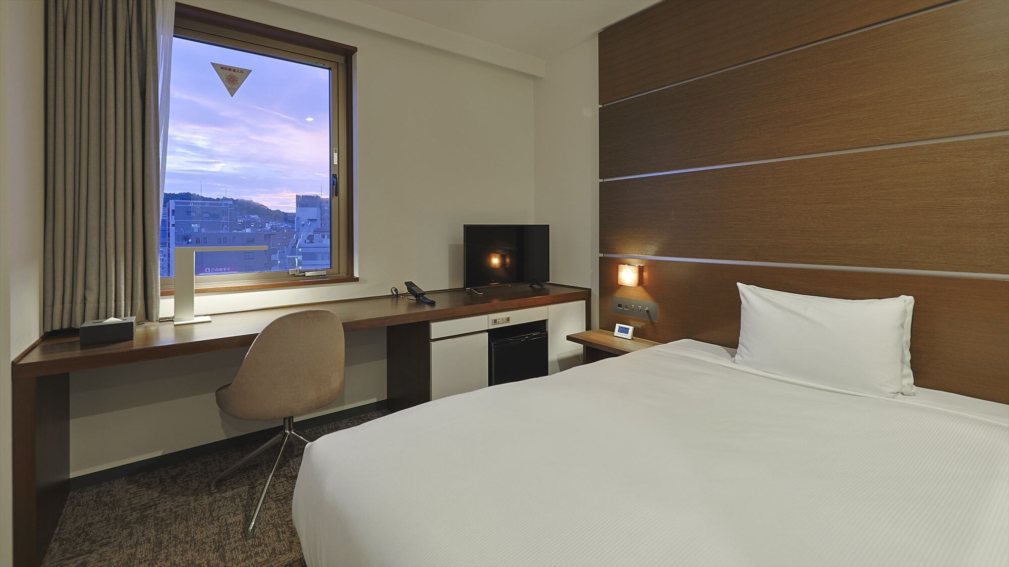 [Standard double (North Building) 16㎡] A room that is easy to use for business as well as sightseeing.