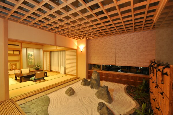 An example of a special room: Rock bath "Heian"