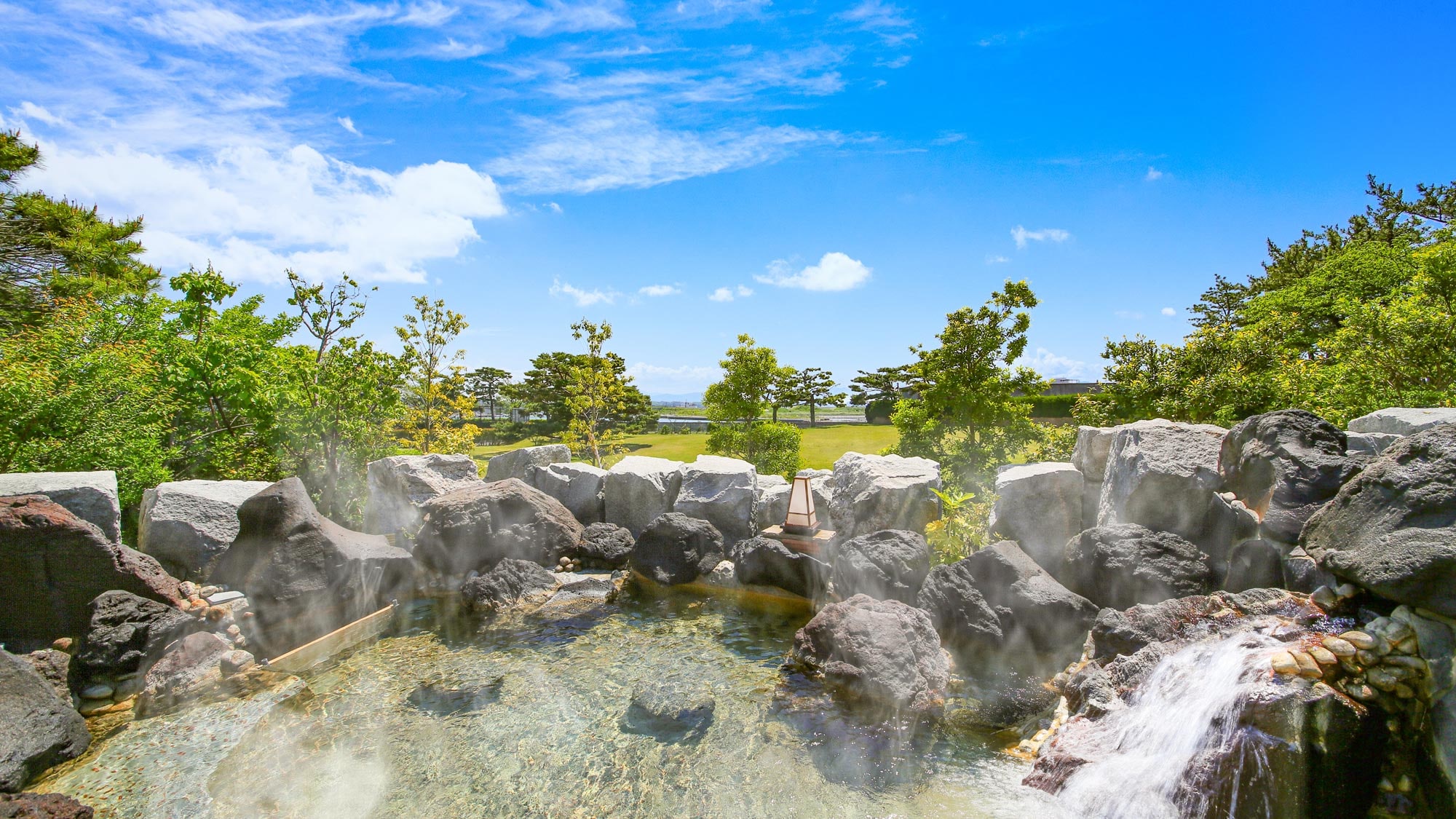 Open-air bath
