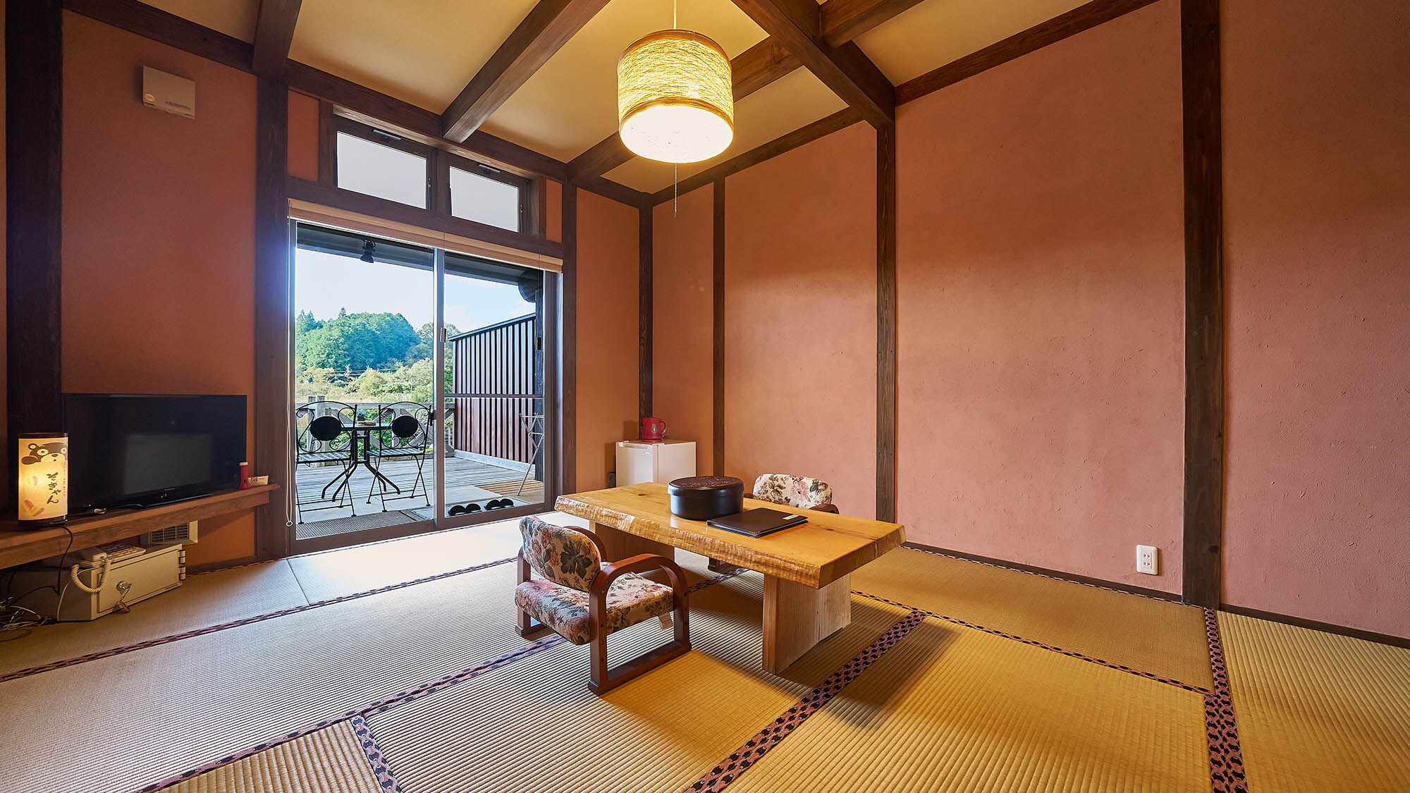 ・[Sogyan] A Japanese-style space where you can stretch your legs and relax
