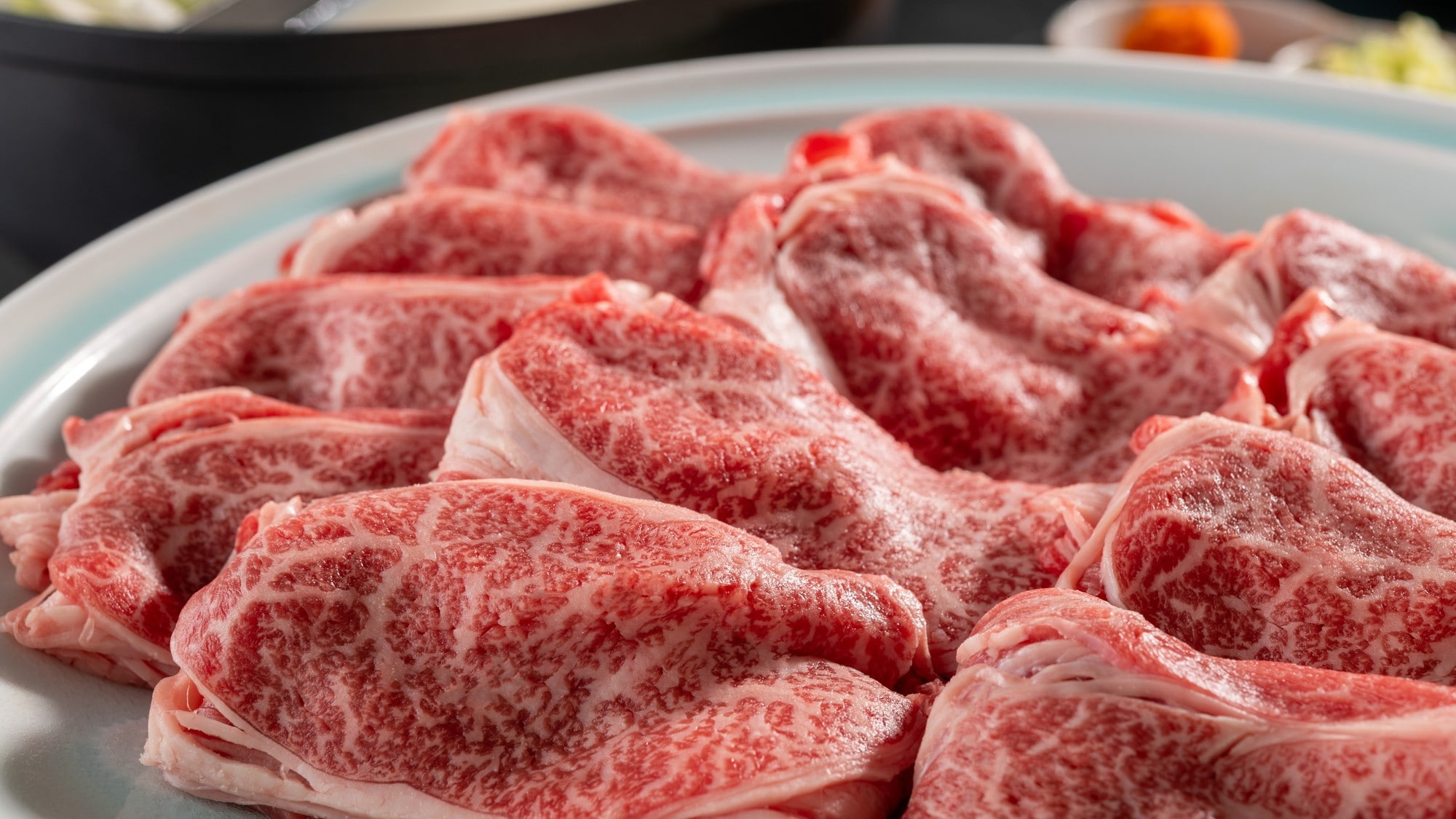 【國產牛肉涮涮鍋，兩種湯底可選】
