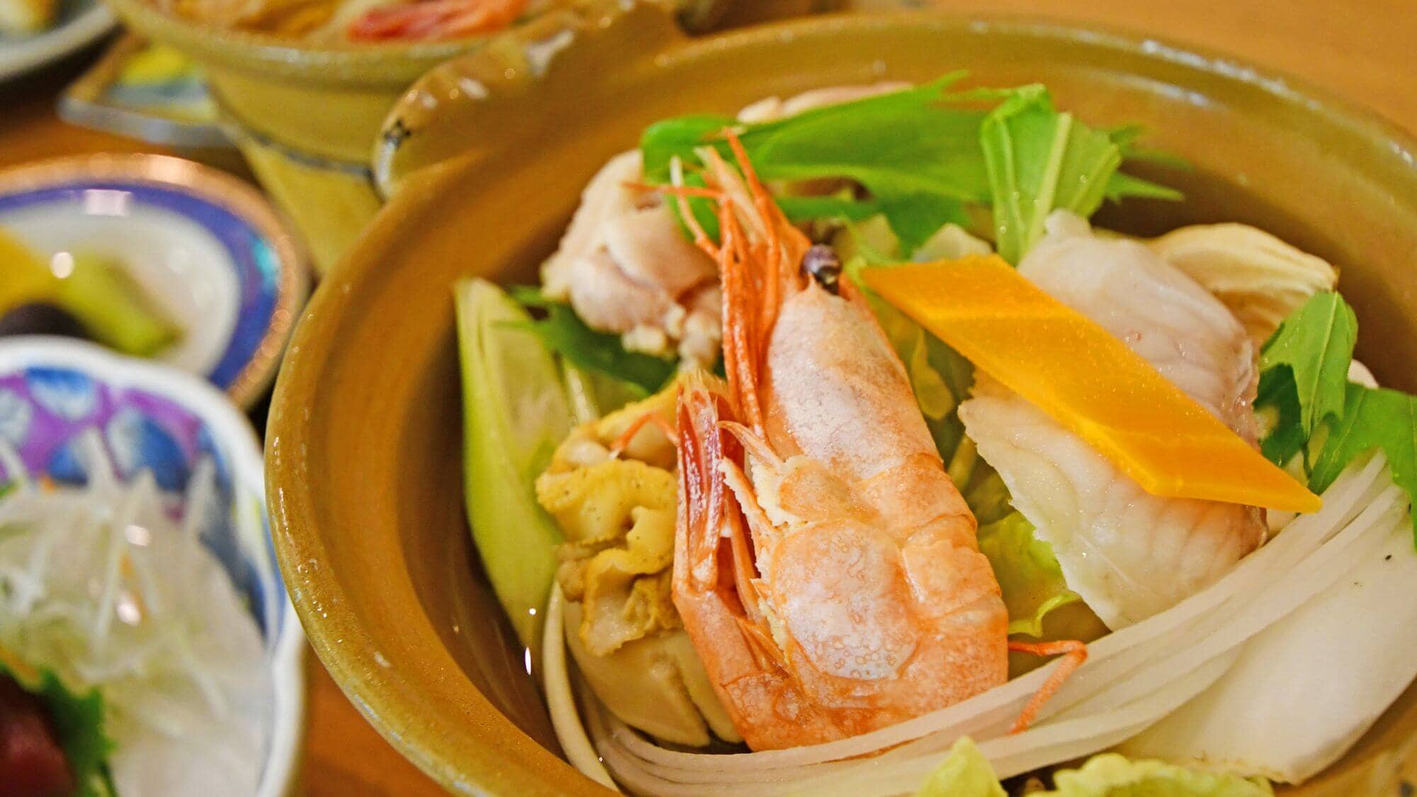 [Hot Pot] A seafood hot pot unique to Hakodate! The contents change depending on the season.