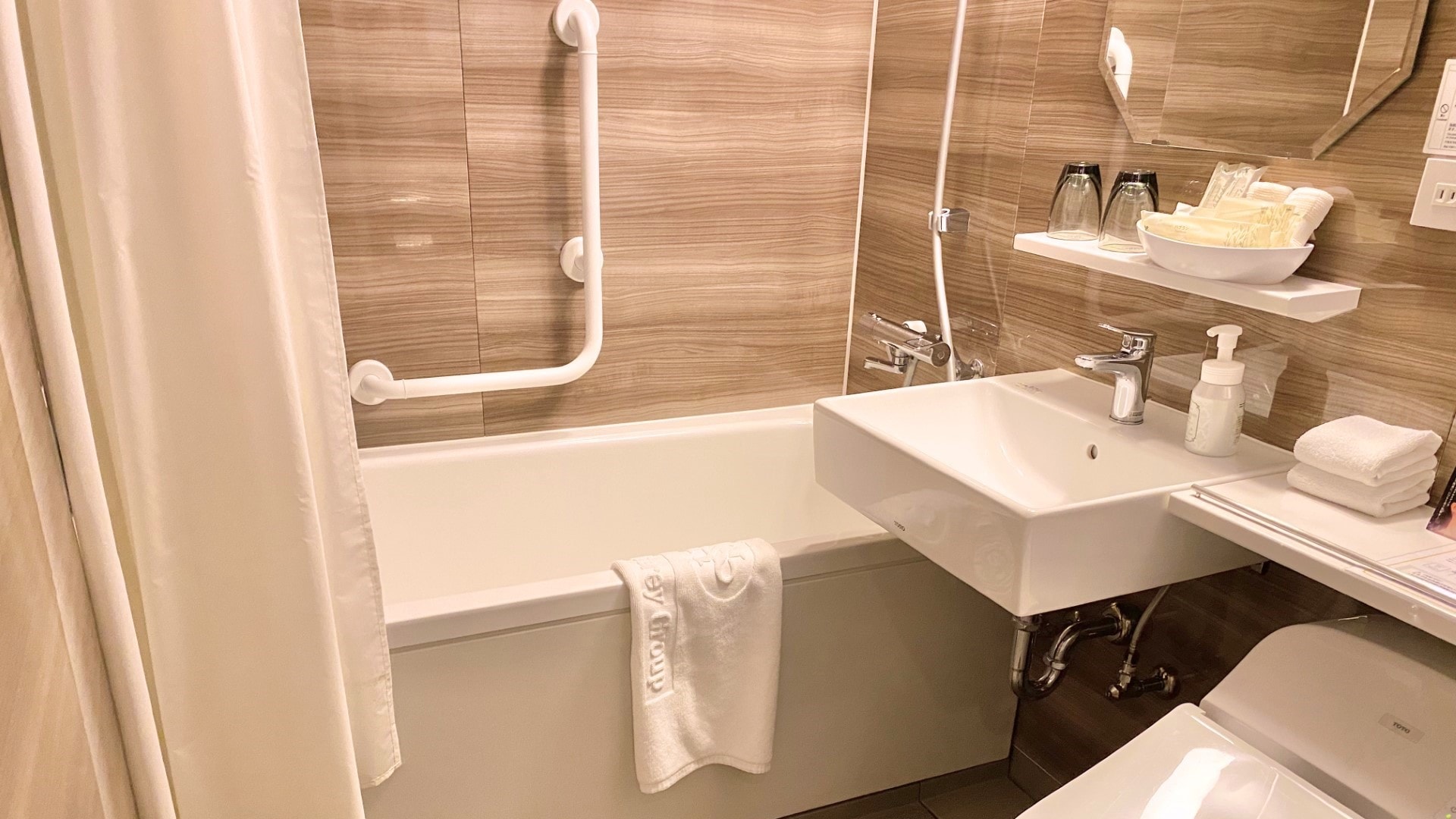 [South Building] Bathroom