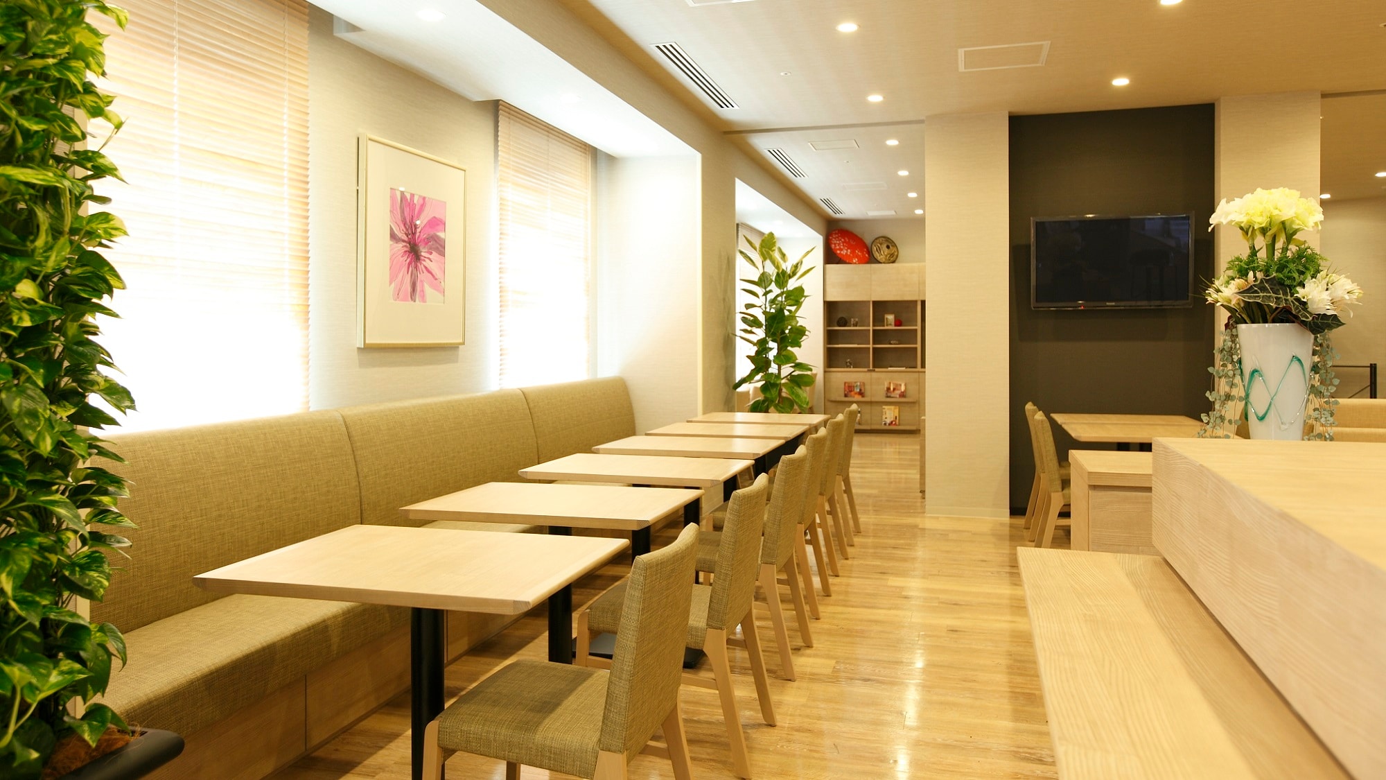 [restoran lantai 6 "Hatago"] Jam buka sarapan: 6: 30-9: 30 (LO.9: 00)