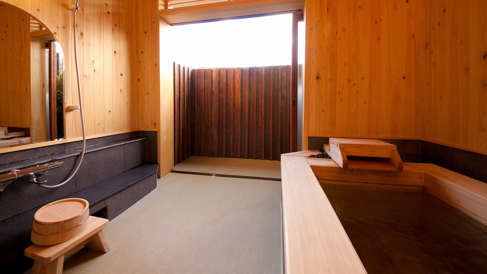 【2階建和洋室】「桔梗・胡桃・紅梅・琥珀」