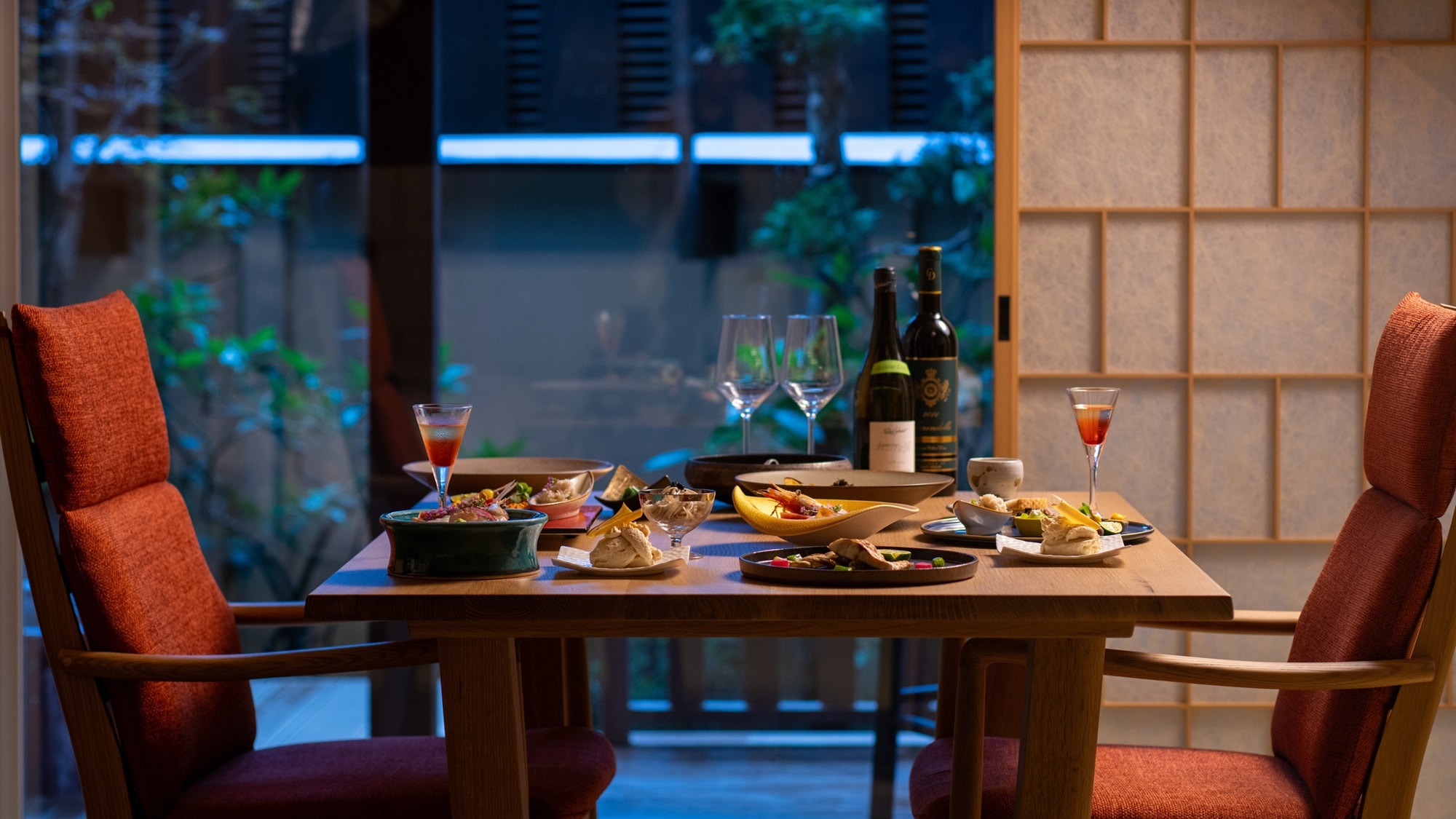 [In-room dining] Special meals available only at Yutaka LUXE are served in your room (examples)