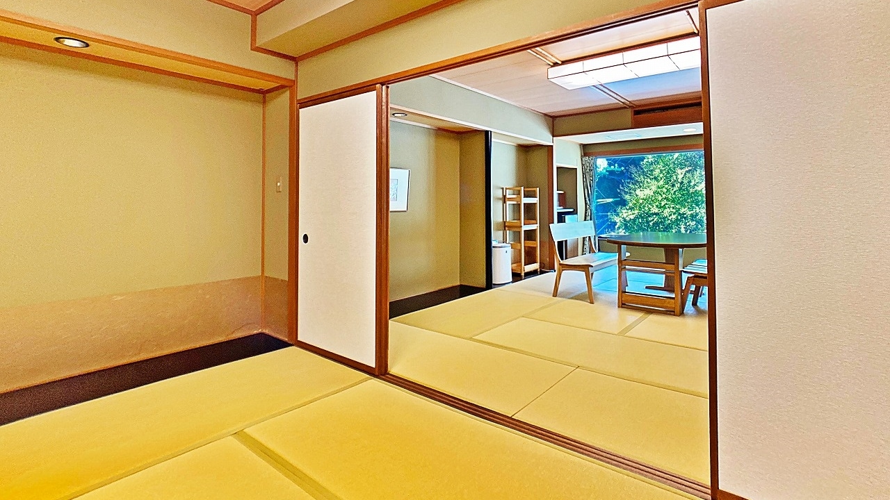 Spacious Japanese-style room with table 14 tatami mats + 6 tatami mats 2 rooms (with bath and toilet) Non-smoking