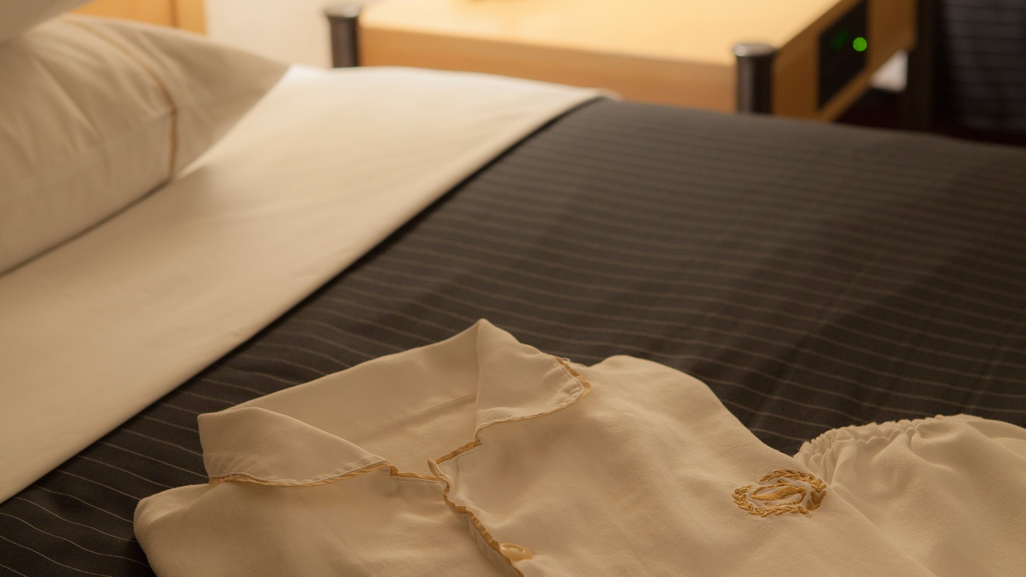 [Sheraton Signature Bed (SSB)] Have a good night's sleep as if you were embraced by an angel.