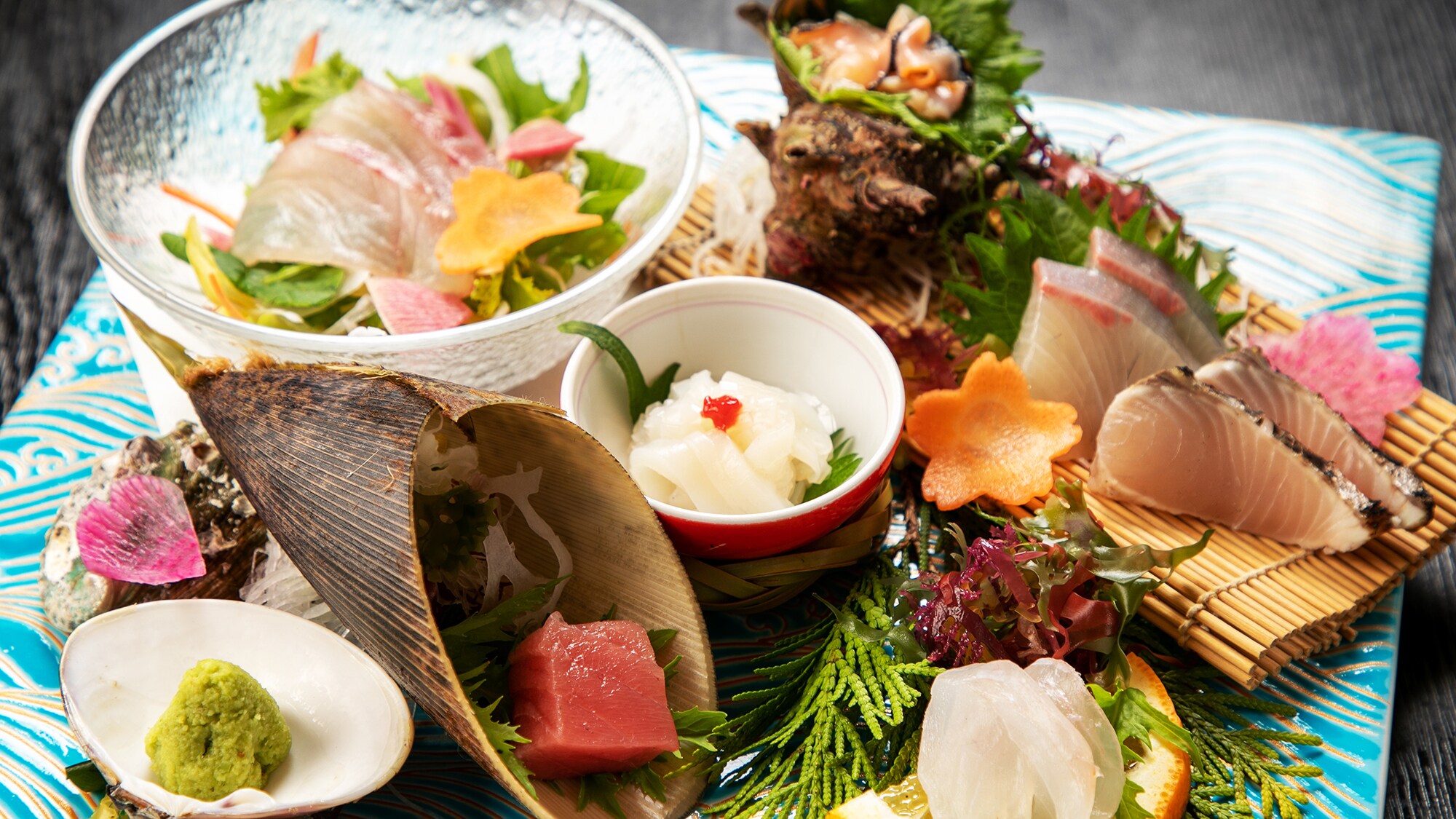[Basic Kaiseki Course - Sashimi Platter Image]
