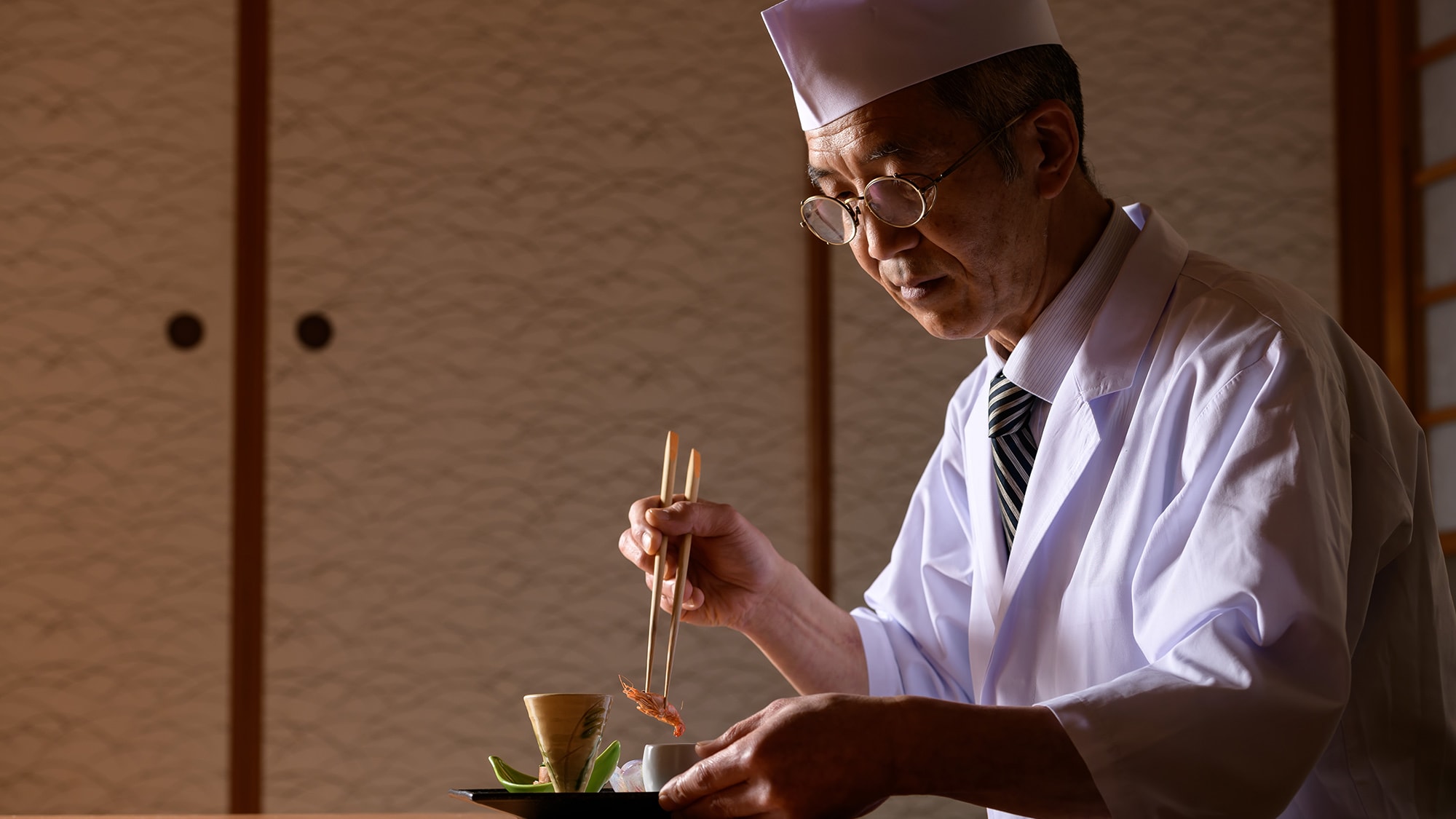 倾听每一种食材，将热情好客的精神融入每一道菜中
