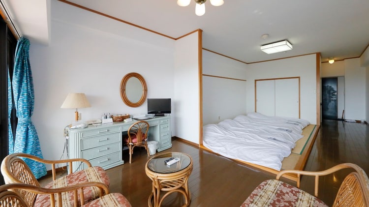 Resort Hotel Umibeno Kajuen in Konan, Kochi