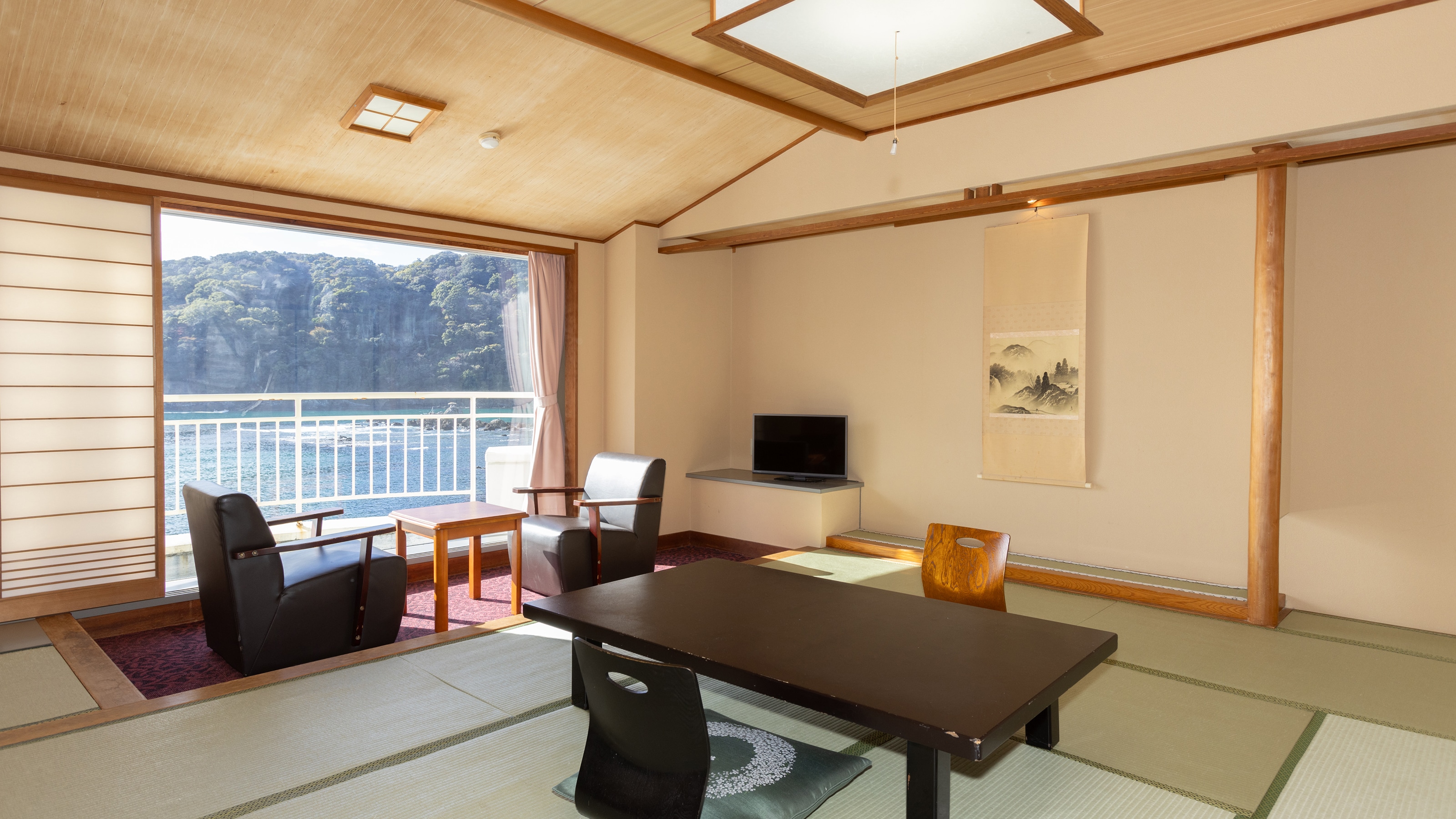[Ocean side] Example of a 10 tatami Japanese-style room