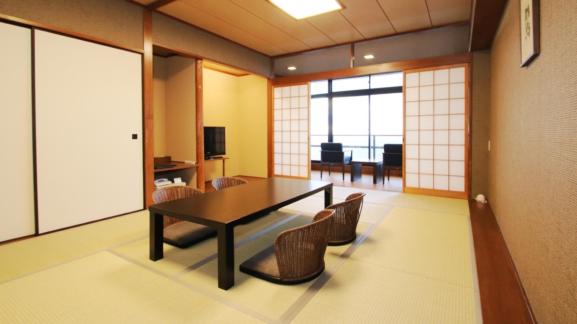 Ocean view Vista Japanese-style room interior
