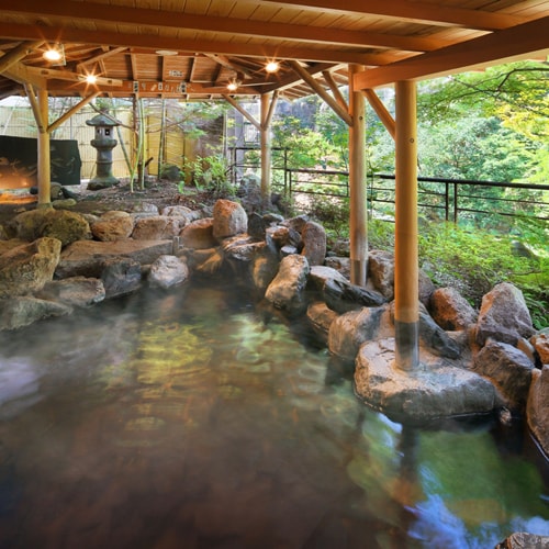 Open-air bath Kamoshika no Yu