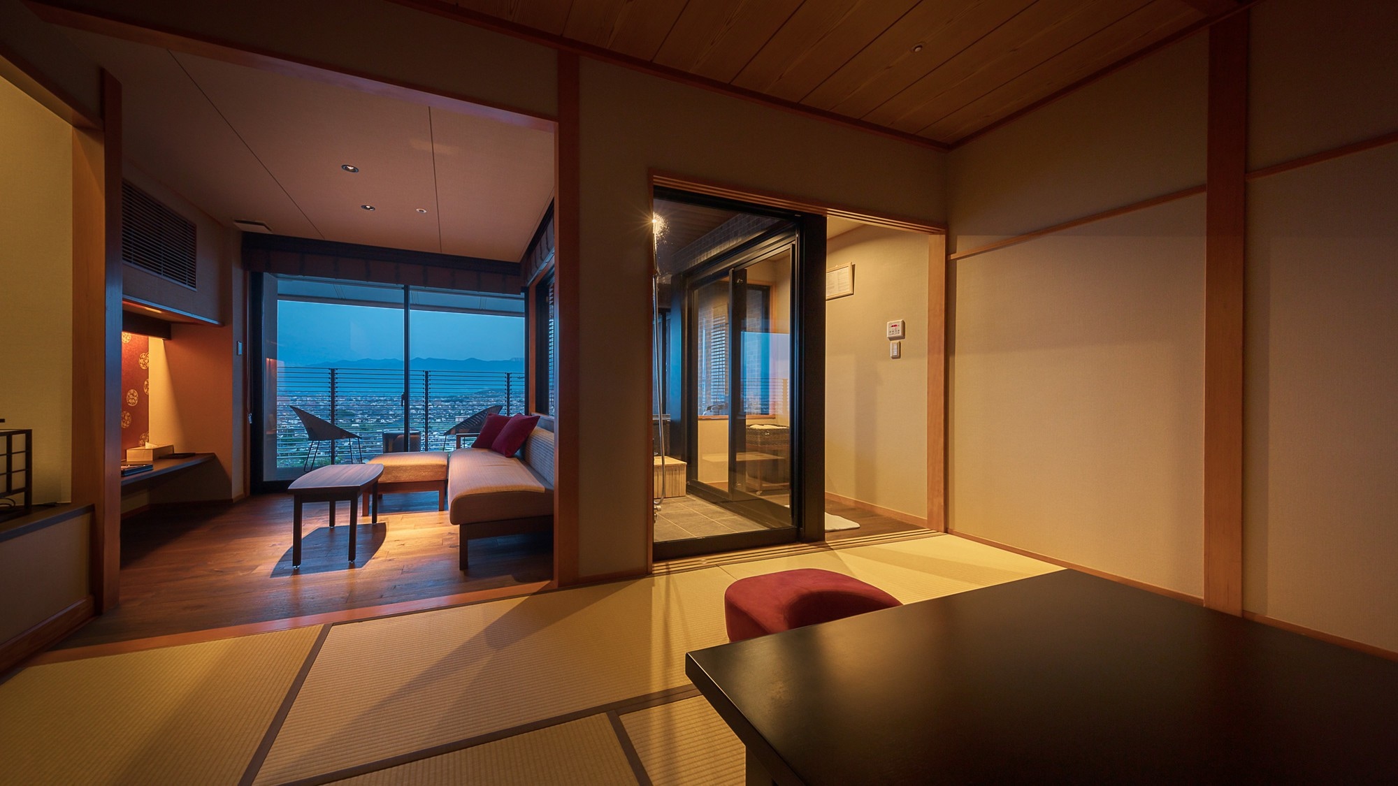 [East building, 10 tatami mats with hot spring view bath (56㎡), high-class Japanese-style room with living room] with terrace