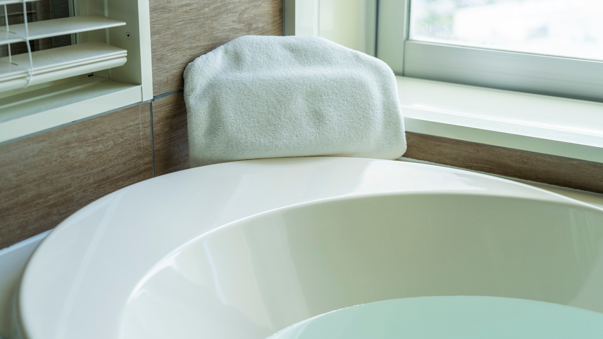 Bath pillows are available in all rooms. Slowly soak in the bathtub and spend a blissful bath time