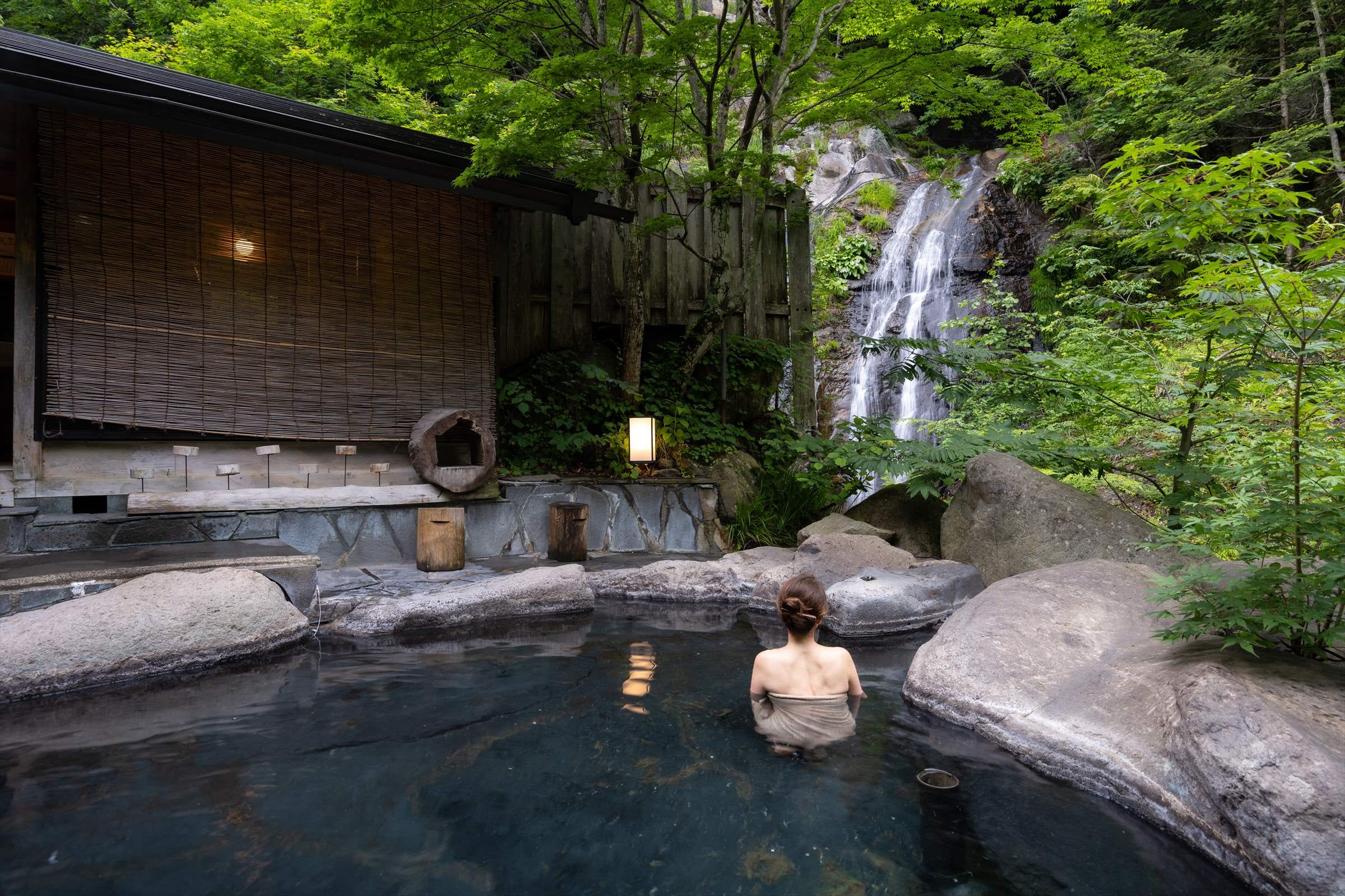 Takimi open-air bath (women only)