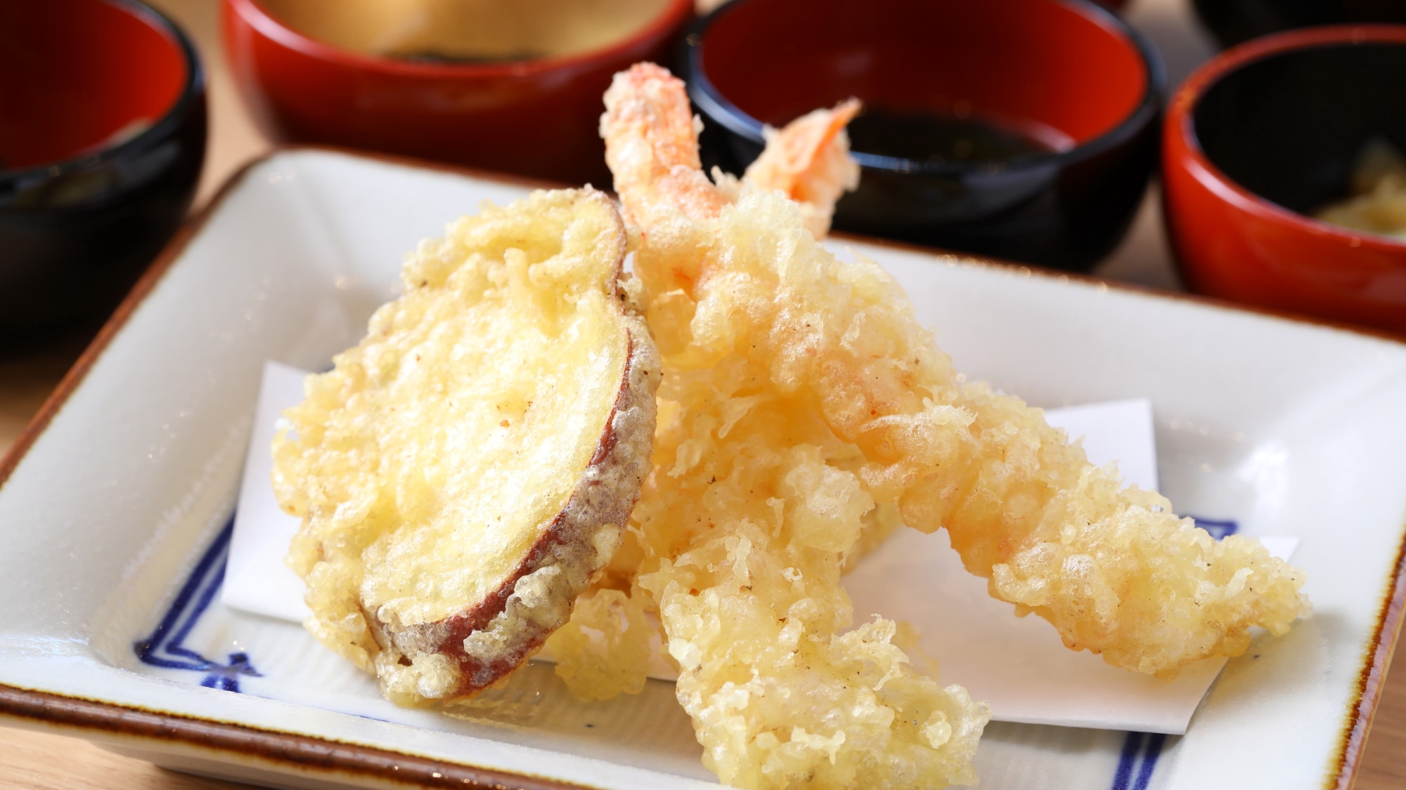 [Breakfast] Local "freshly fried tempura" *Varies depending on the season