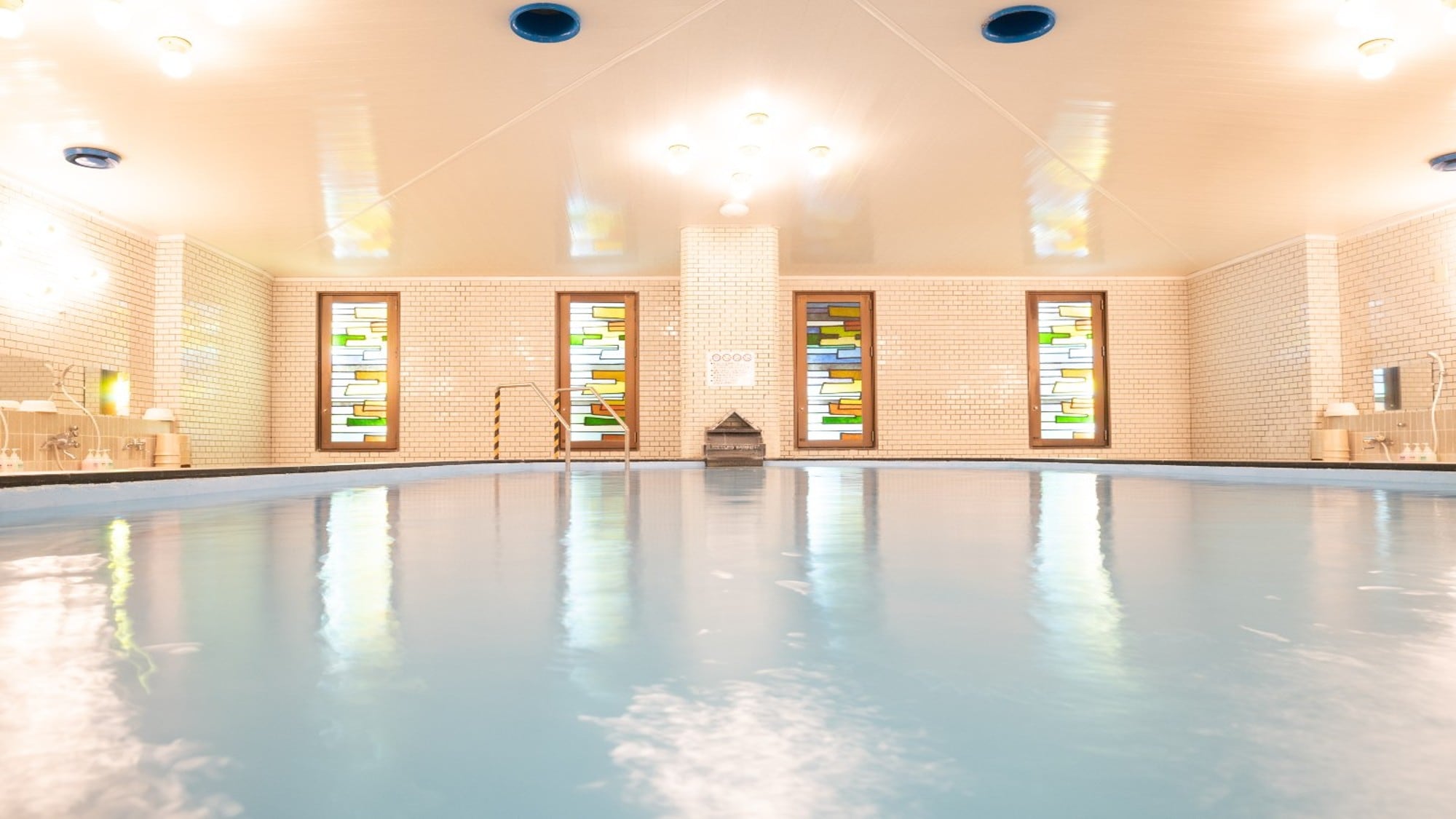 South Building | Large public bath "Kokaishi no Yu" *Men's bath