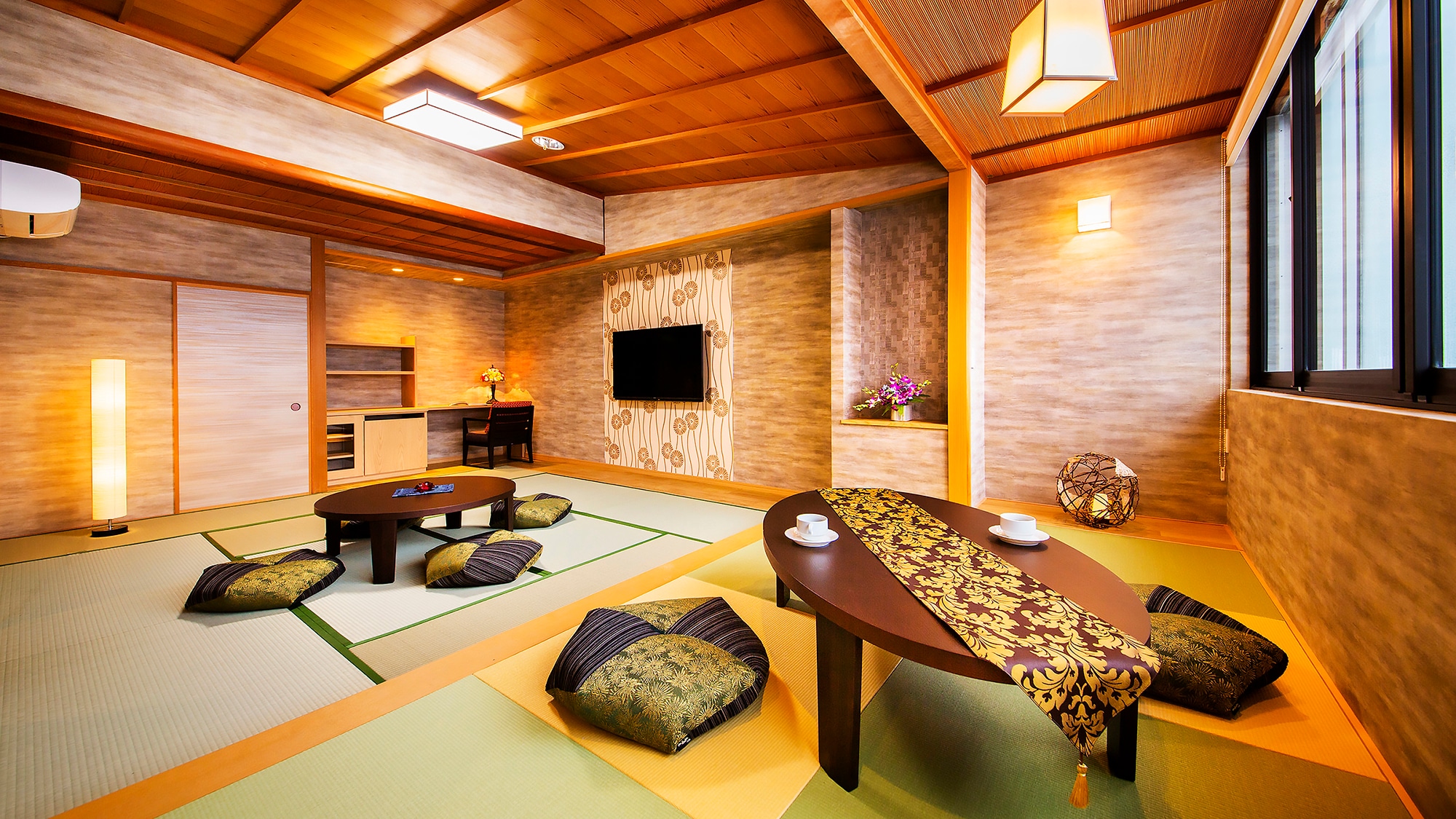 [Top floor guest room with open-air bath - Sangetsu] Features a large 55-inch wall-mounted TV