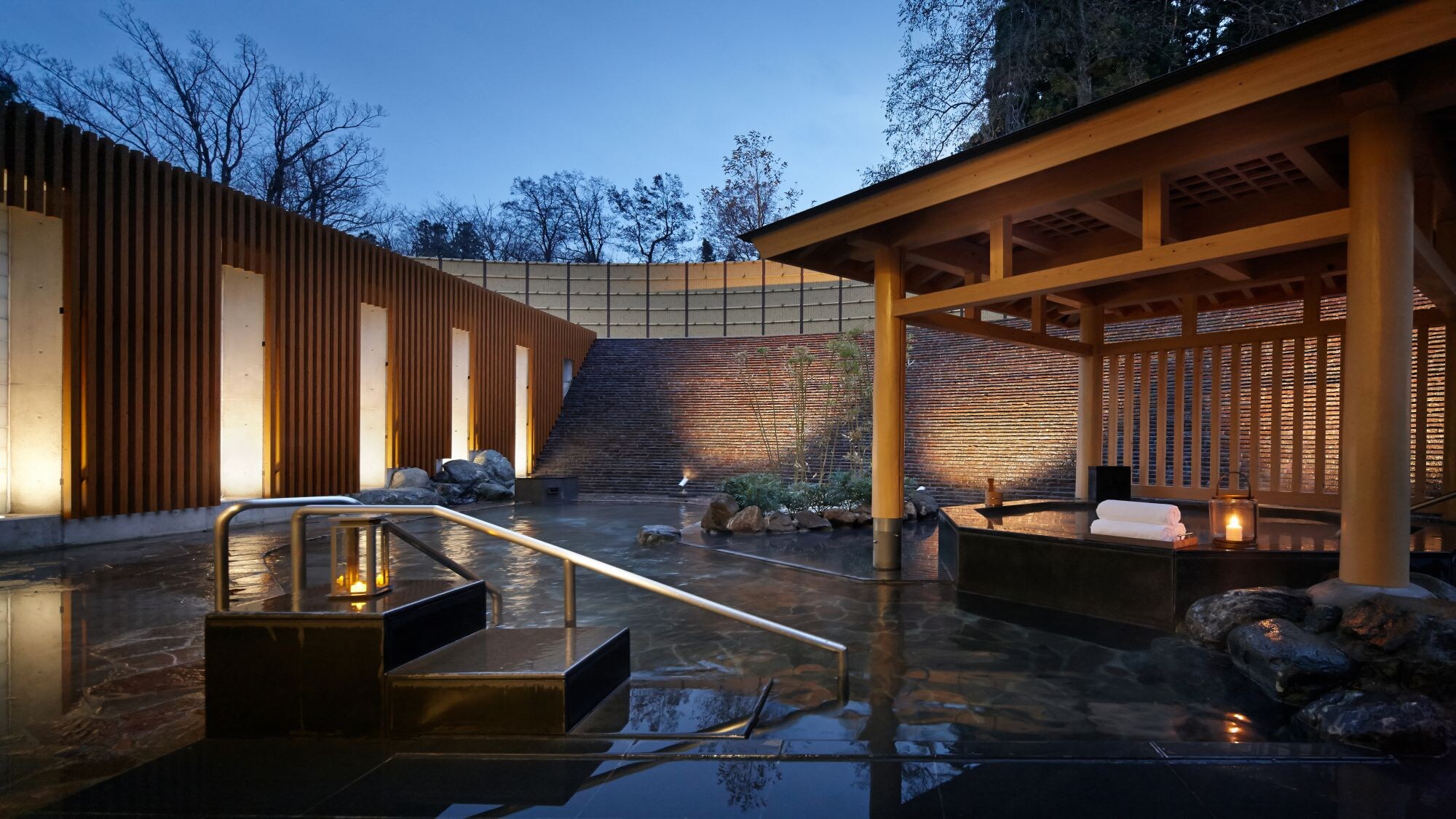 星空溫泉（男浴場）[新井大廈 2 樓]