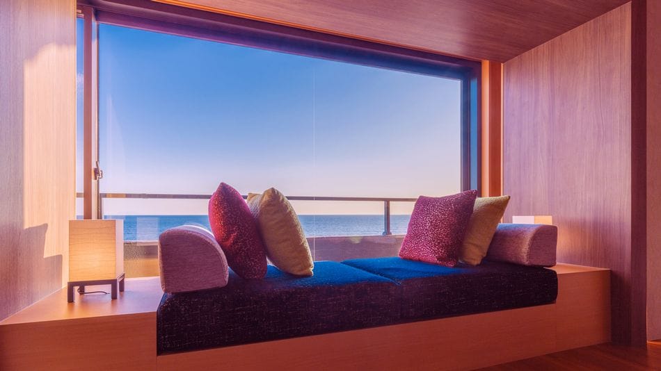Japanese-modern Japanese-Western style suite with superb view "Shiro"