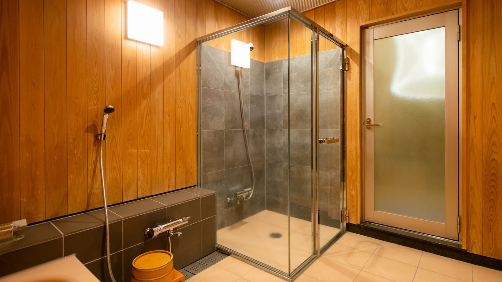 Top floor guest room, indoor bath [Japanese-style room, 12.5 tatami mats]
