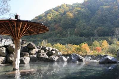 浴秋山