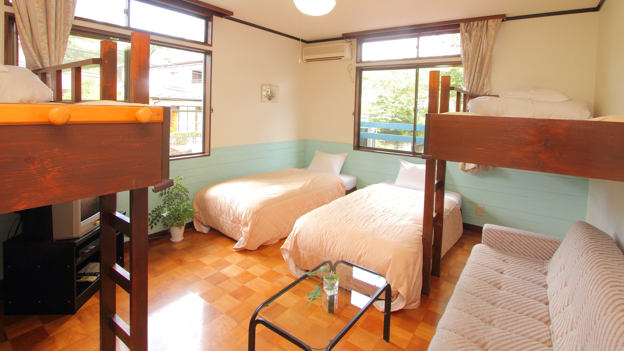 Western-style room example