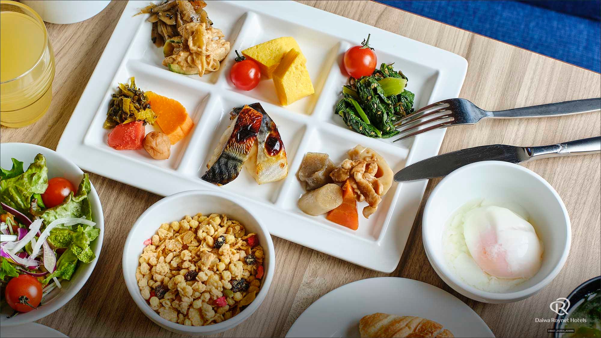 Breakfast buffet arrangement example (Budo no Ki)