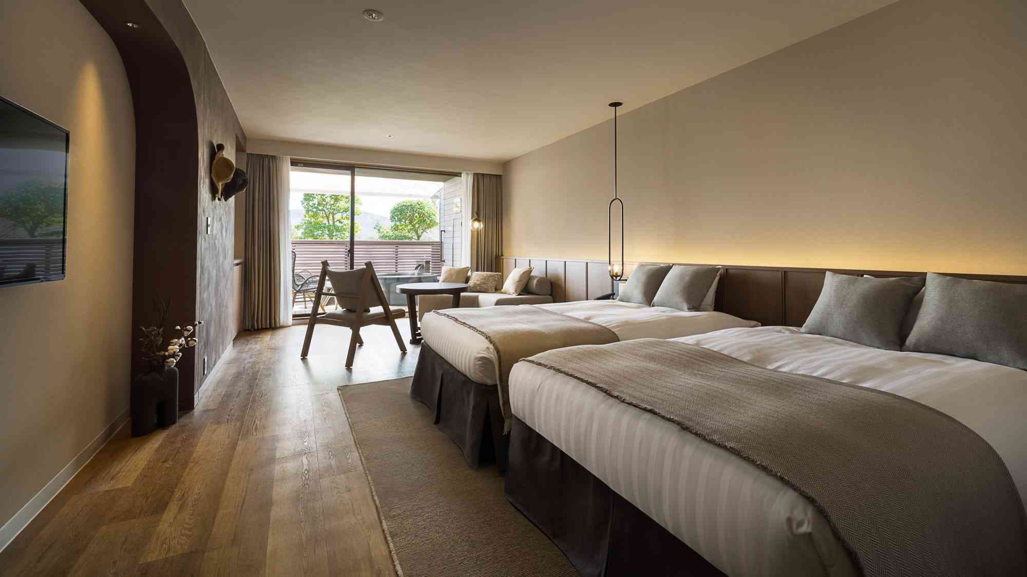 [Deluxe Twin / with open-air hot spring bath] A room with a unified calm tone